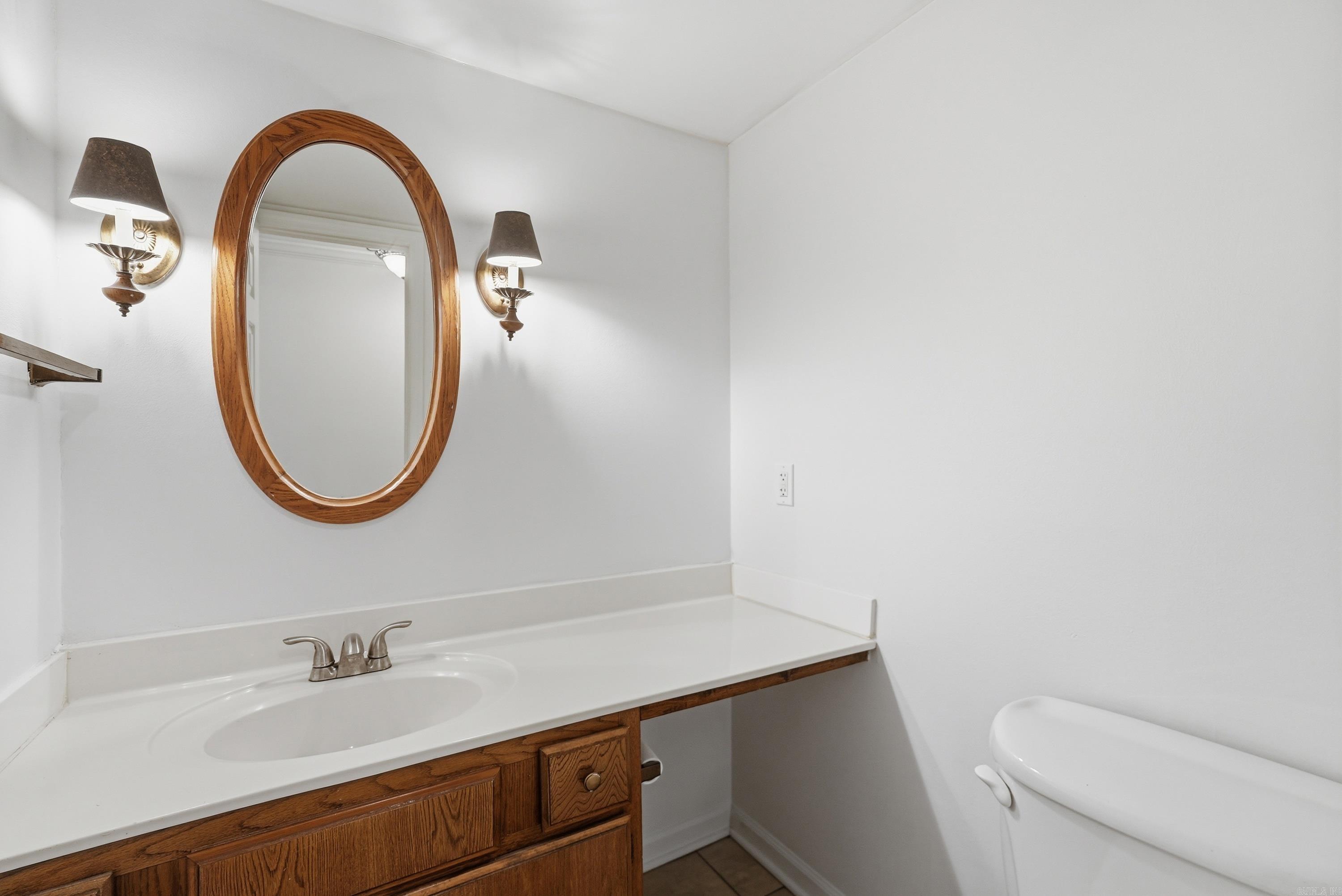86 Kingsbridge Way Property Photo 9