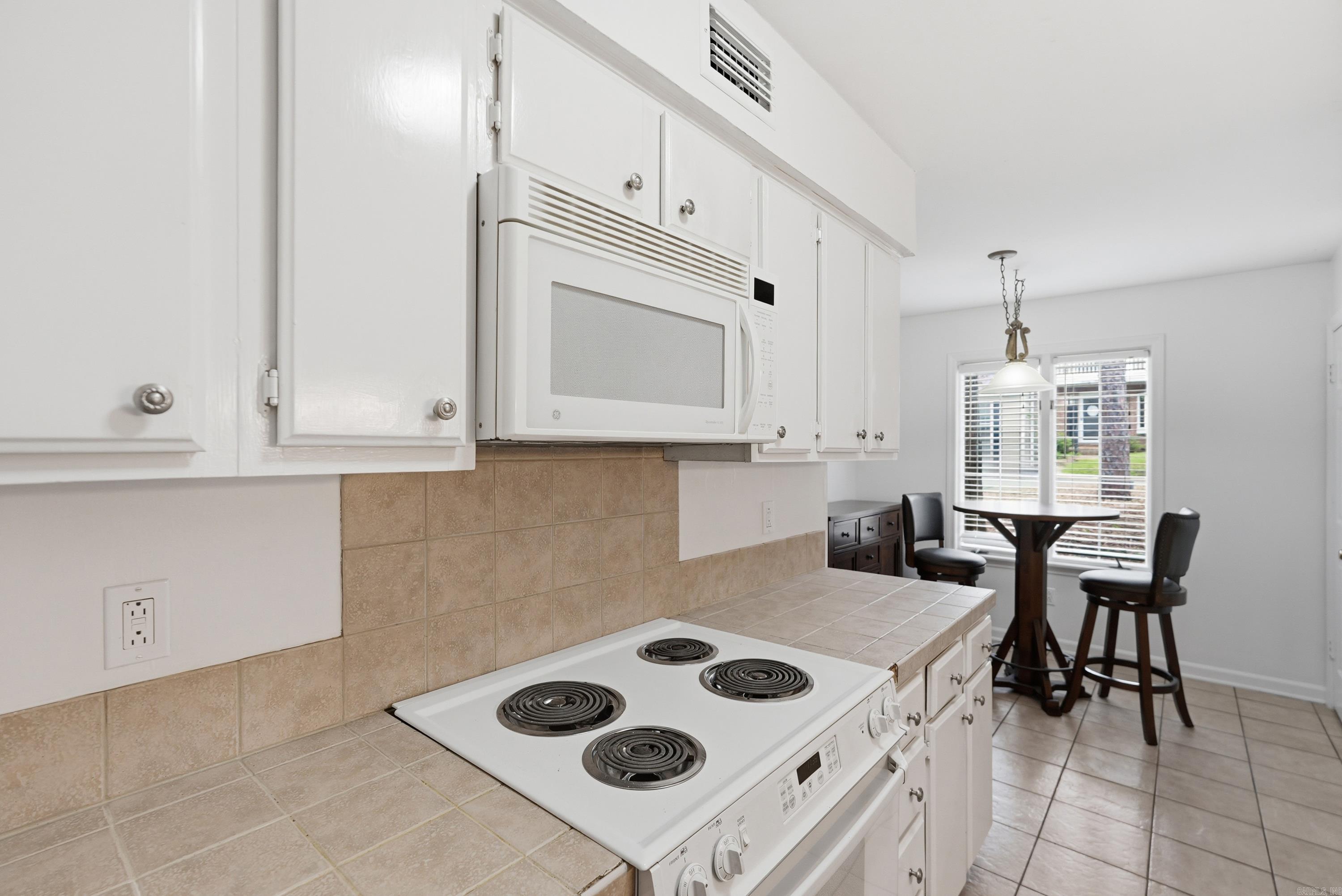86 Kingsbridge Way Property Photo 12