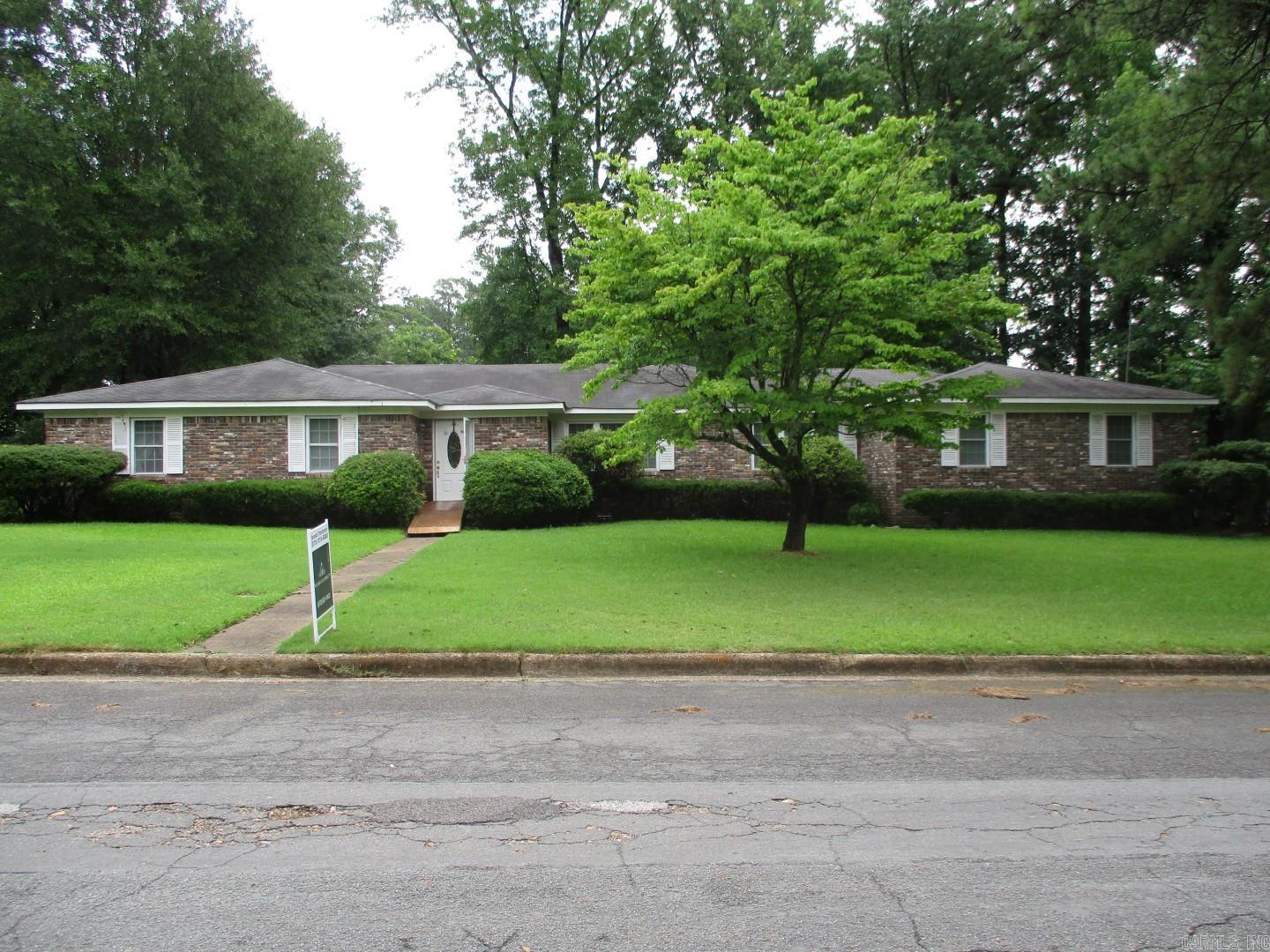 501 Brookridge Dr Property Photo 1