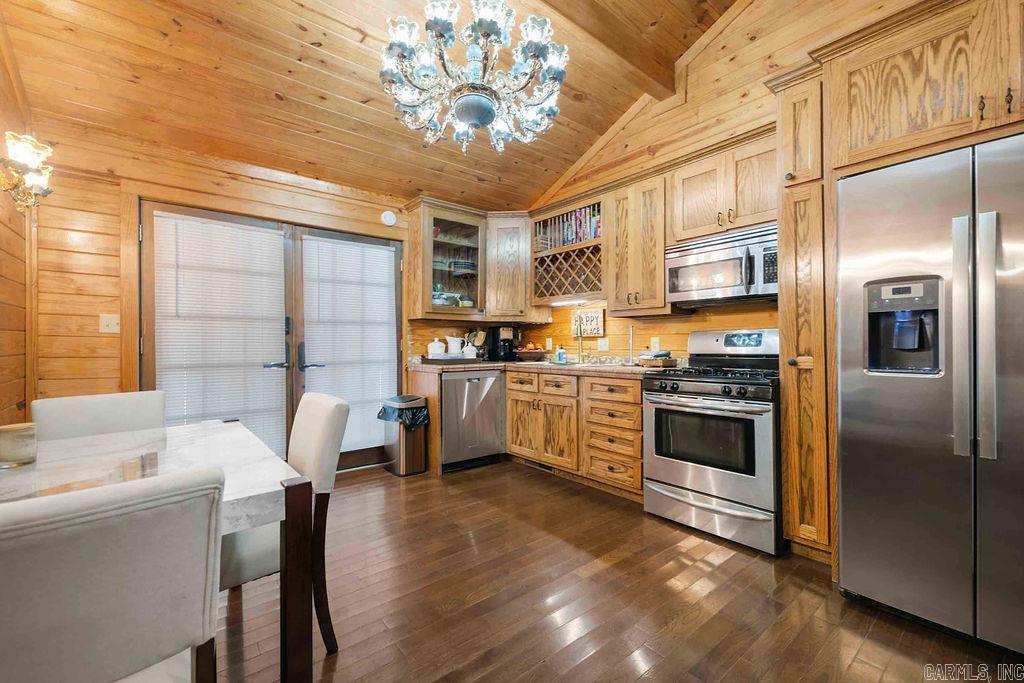 170 Primrose Creek Drive Property Photo 15