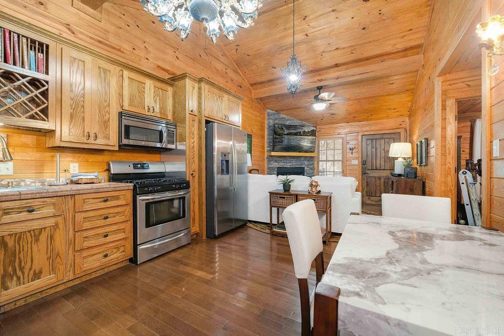 170 Primrose Creek Drive Property Photo 19
