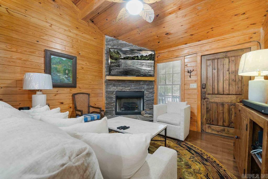 170 Primrose Creek Drive Property Photo 21