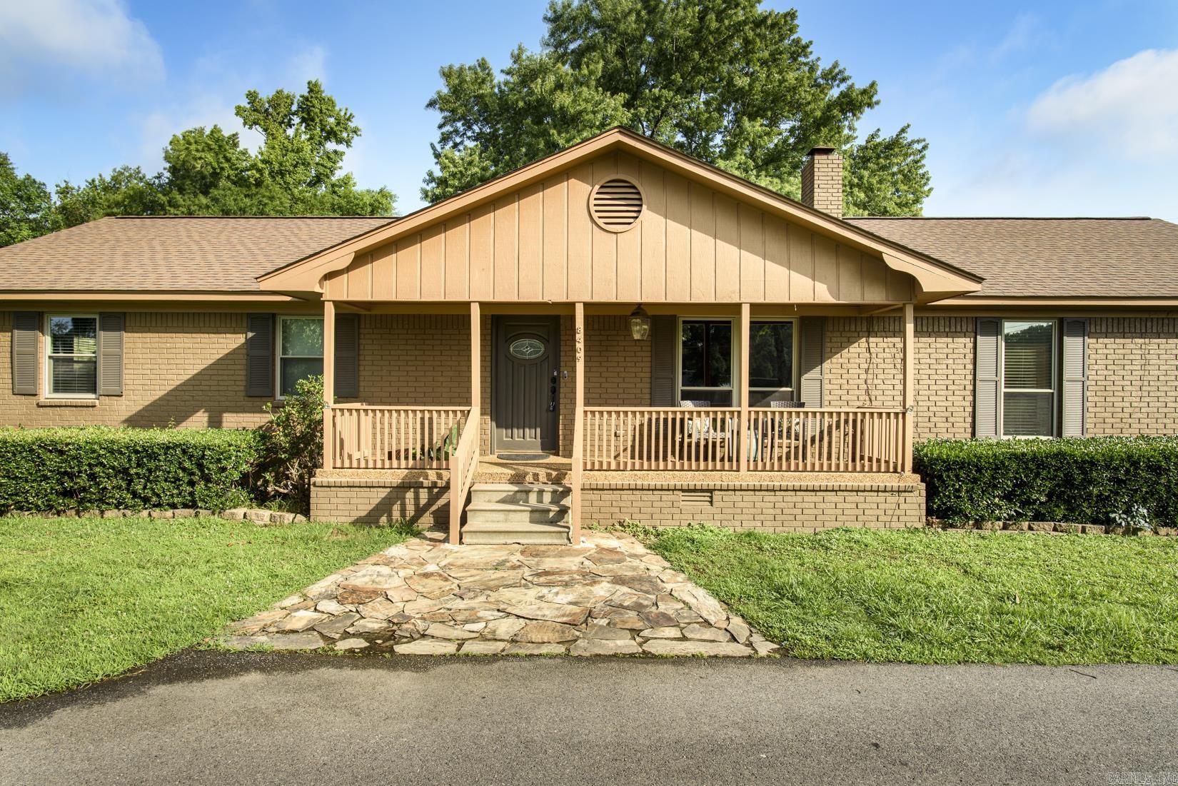 8409 Carrie Drive Property Photo 3