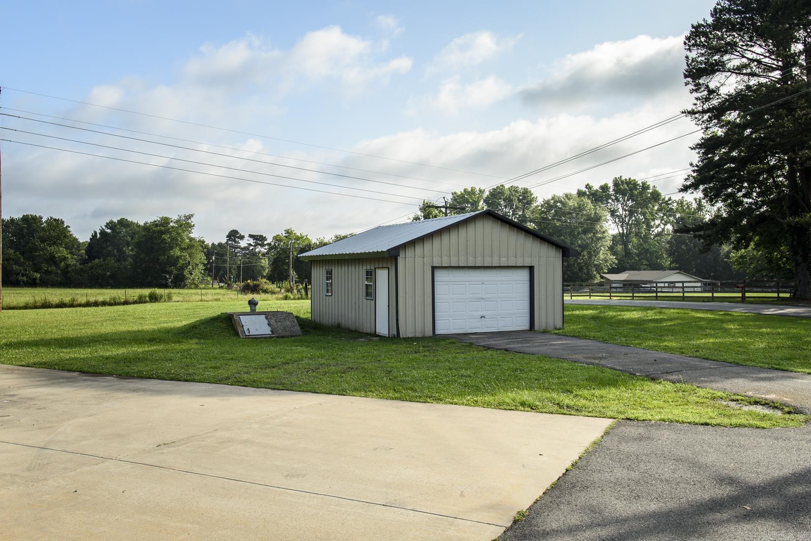8409 Carrie Drive Property Photo 42