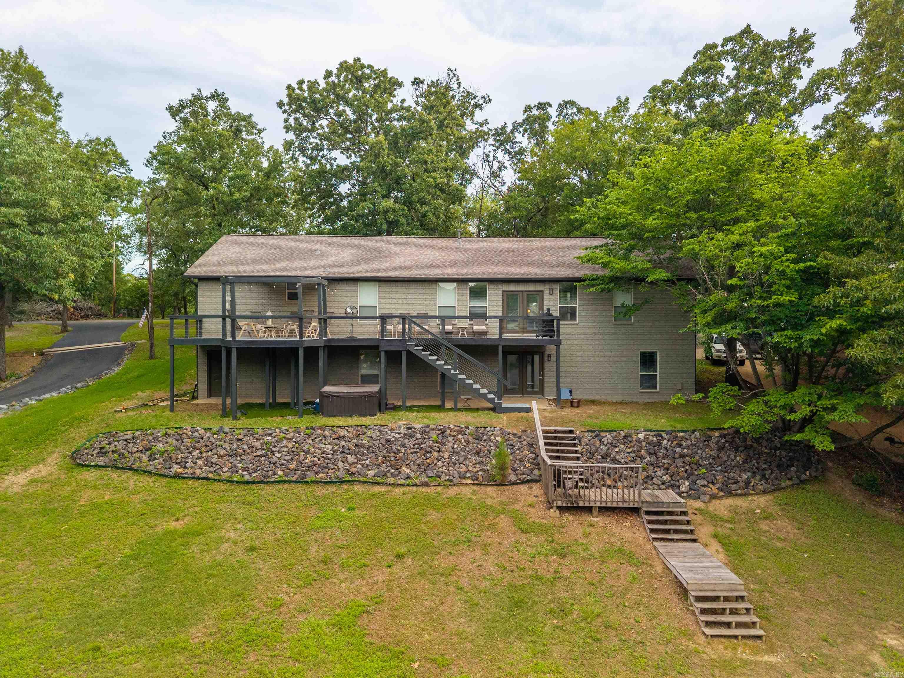 118 Westport Point Property Photo 3