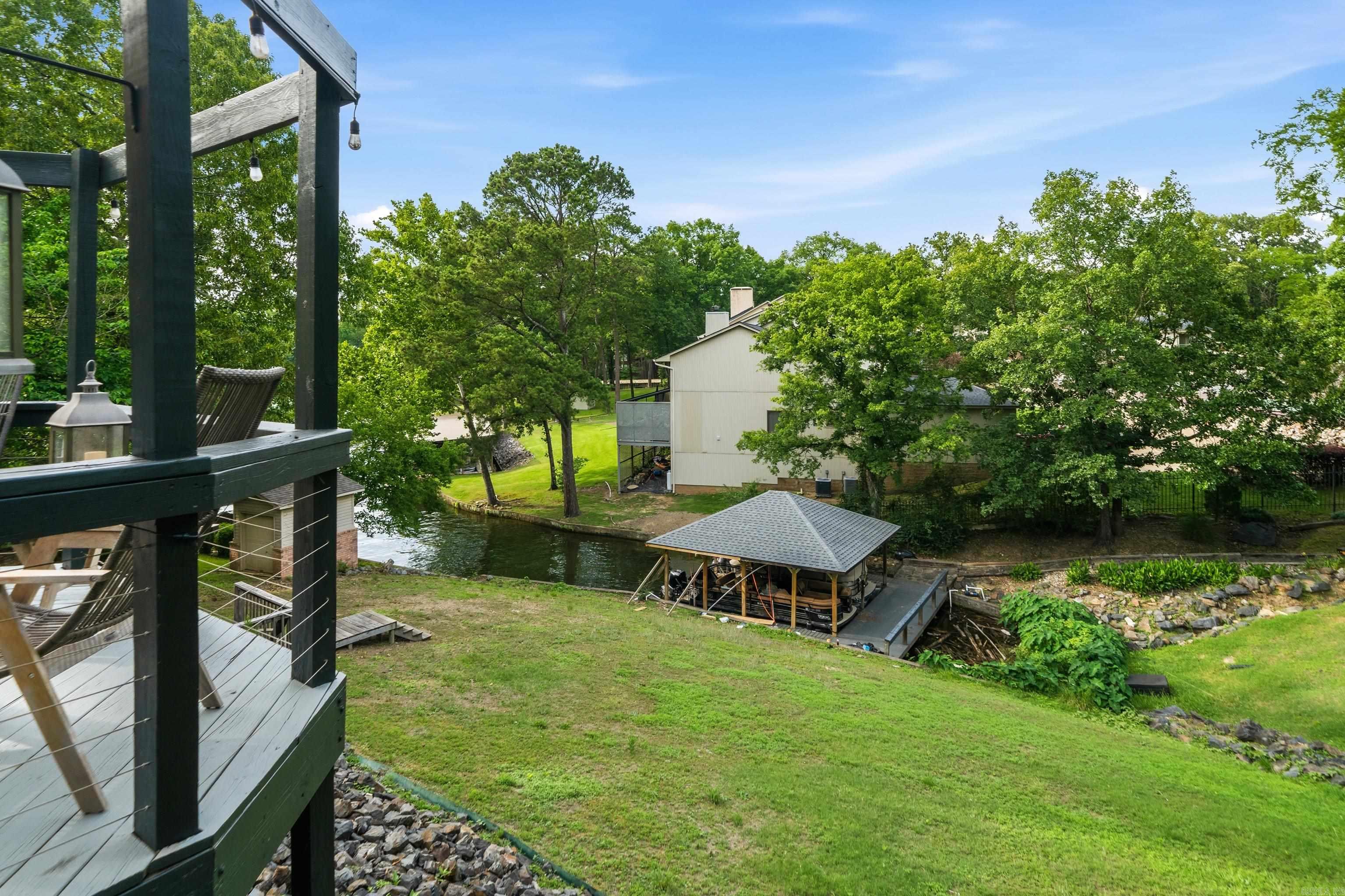 118 Westport Point Property Photo 4