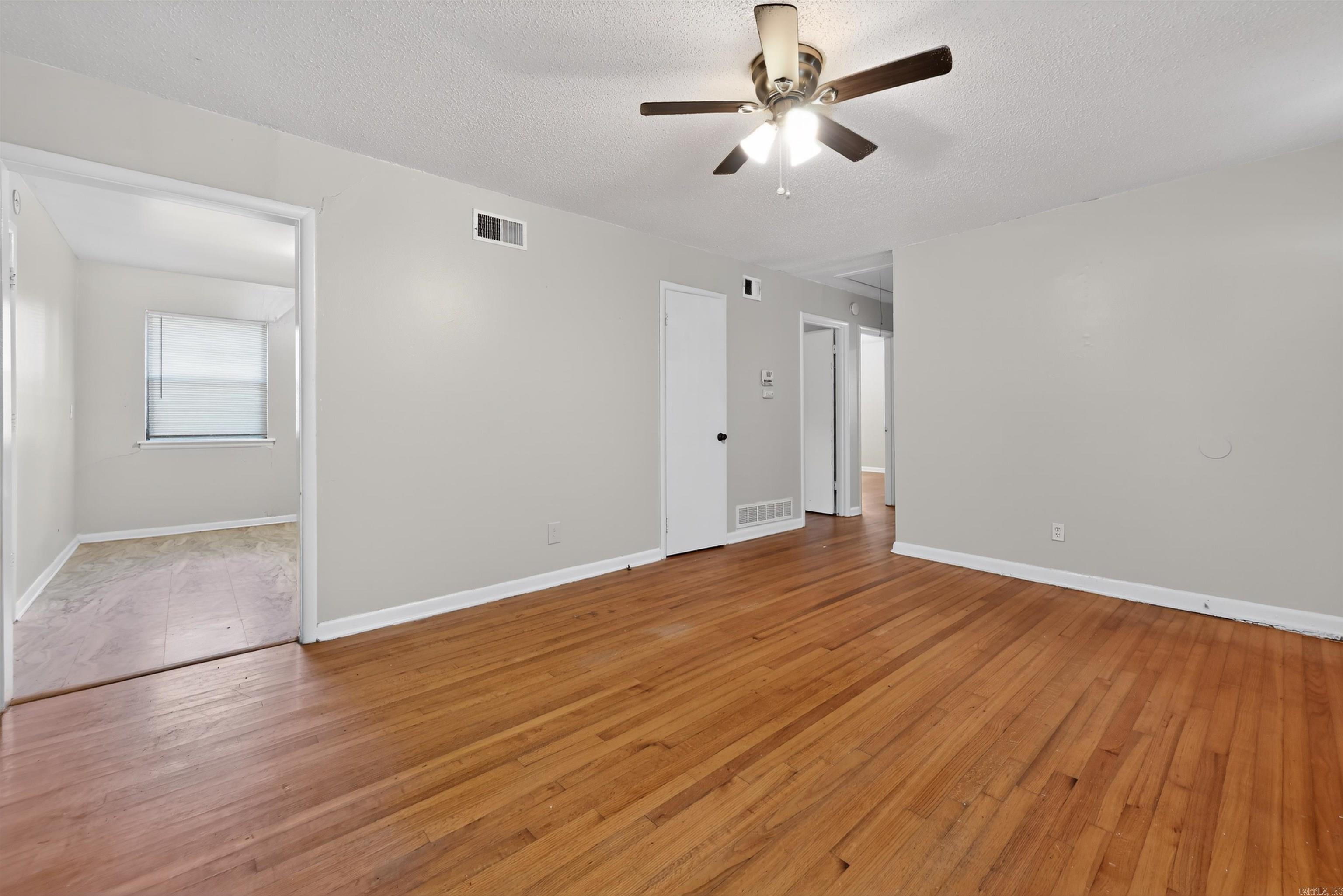 4 Sheffield Drive Property Photo 13