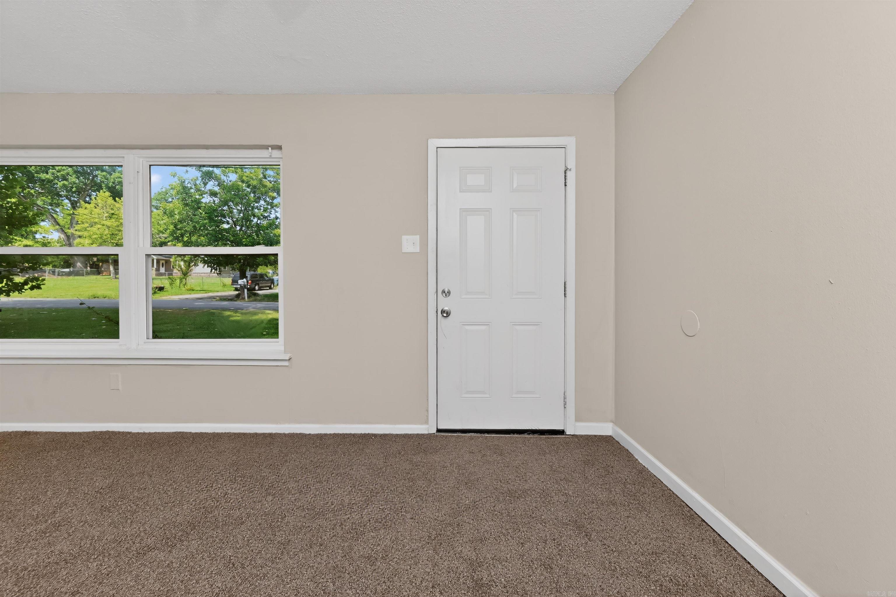 40 Regency Cir Circle Property Photo 4
