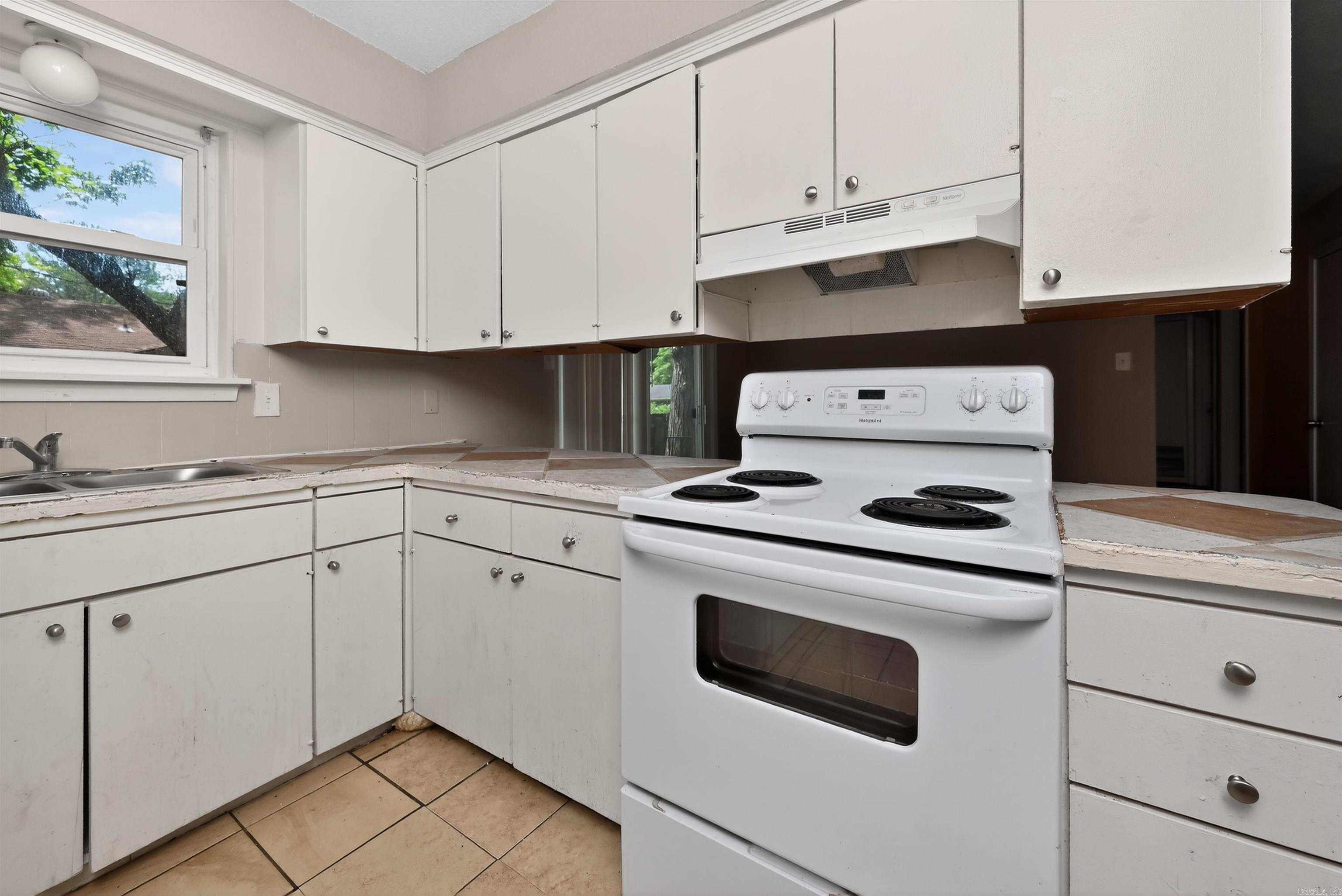 40 Regency Cir Circle Property Photo 7