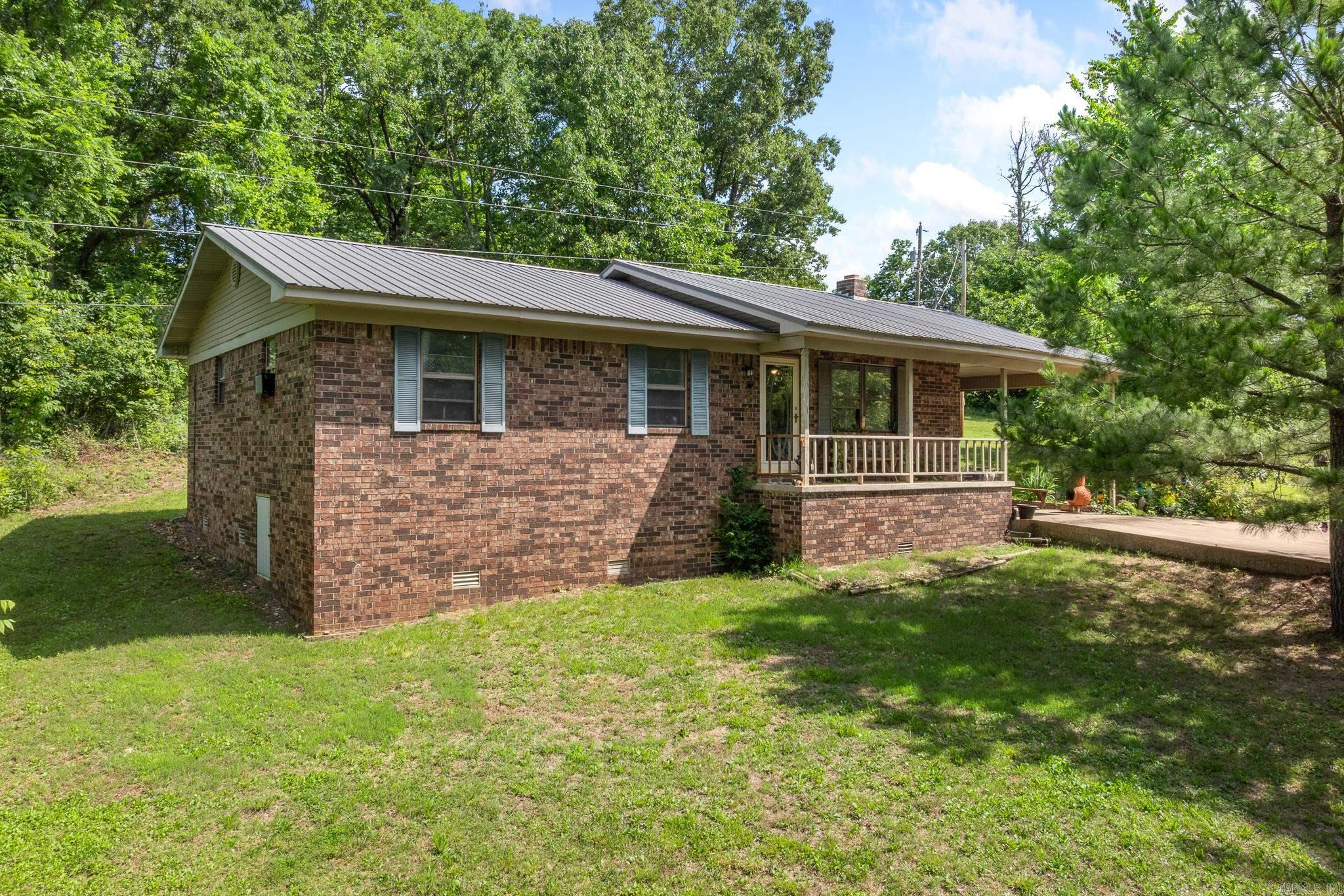 1072 Old Hwy 27