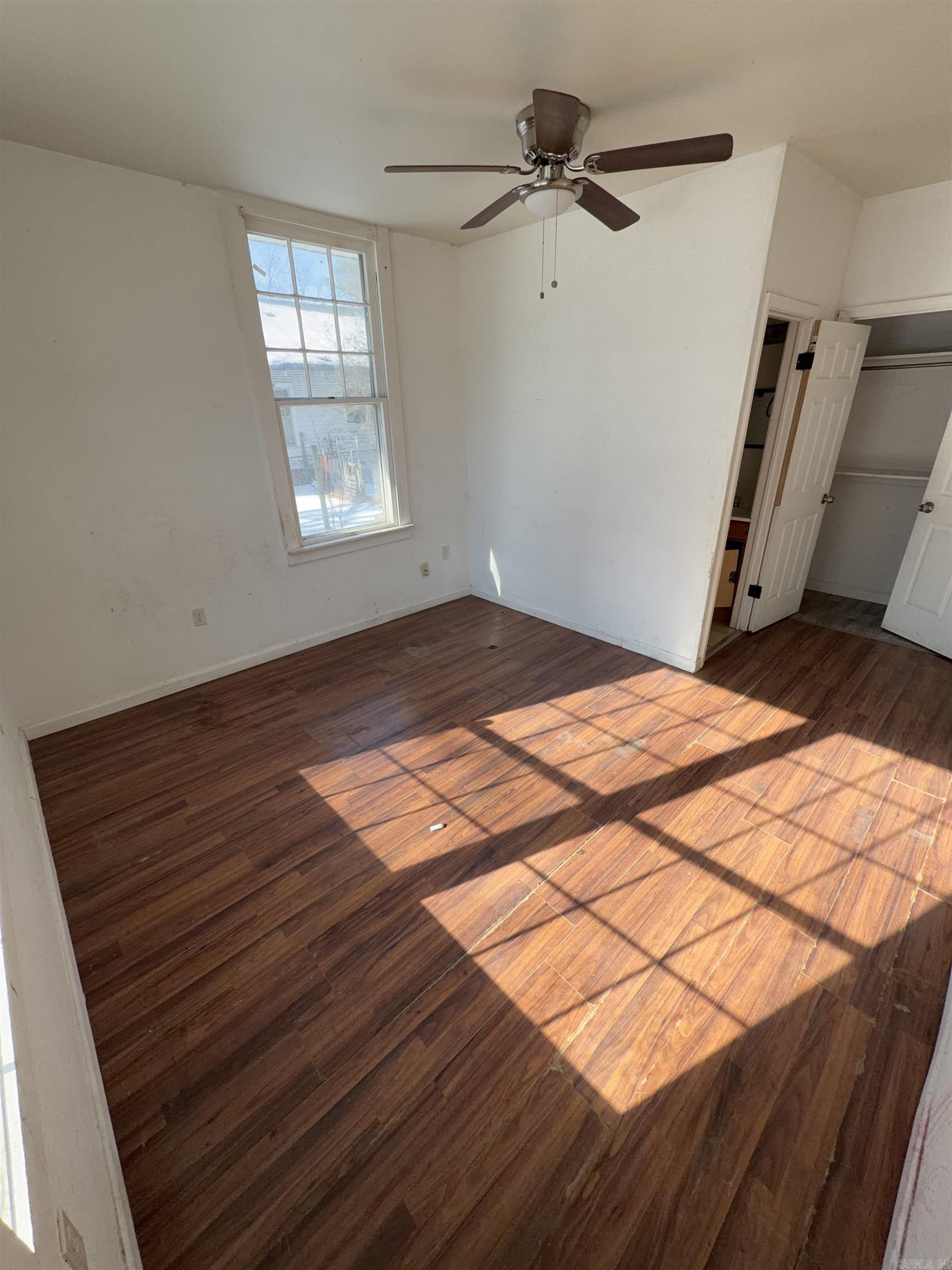 1012 W Huntington Property Photo 10