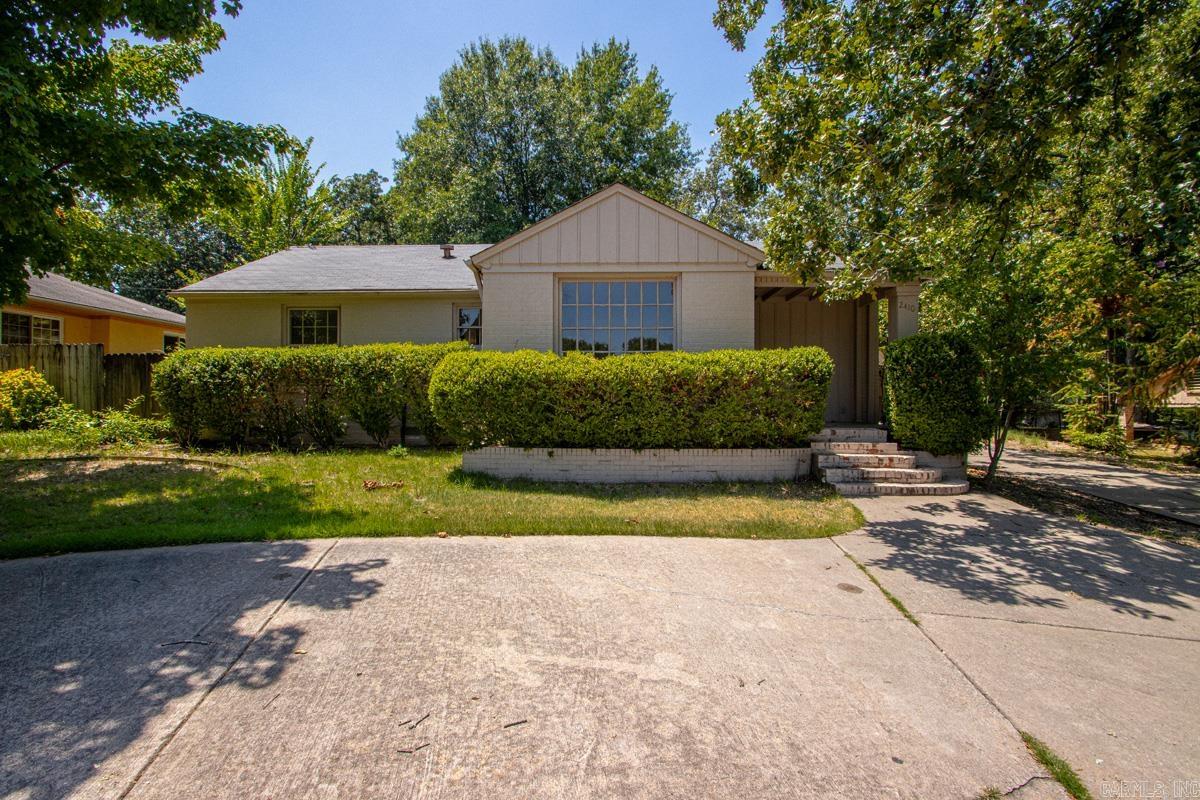 2410 Fair Park Boulevard Property Photo 1