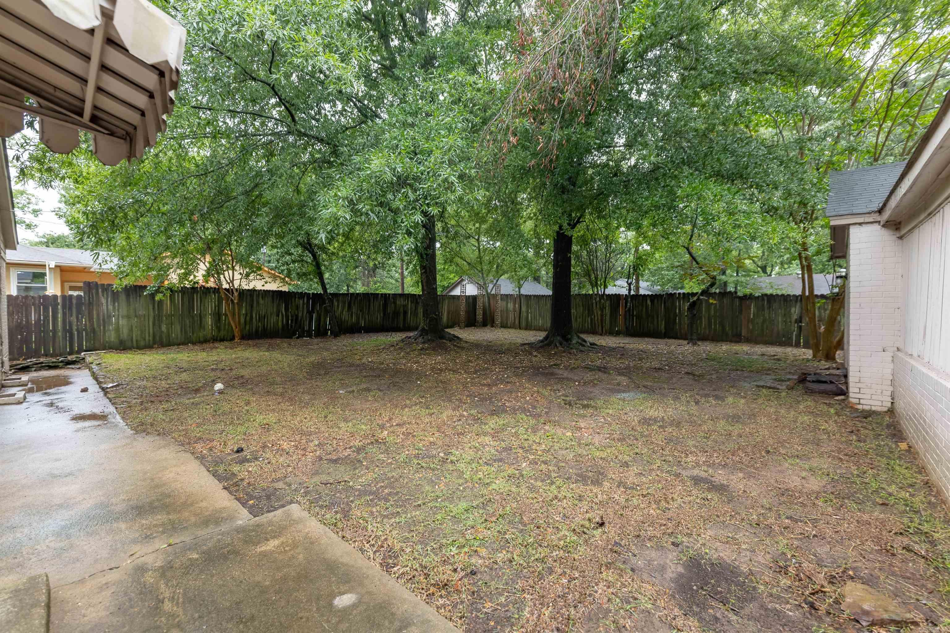 2410 Fair Park Boulevard Property Photo 27