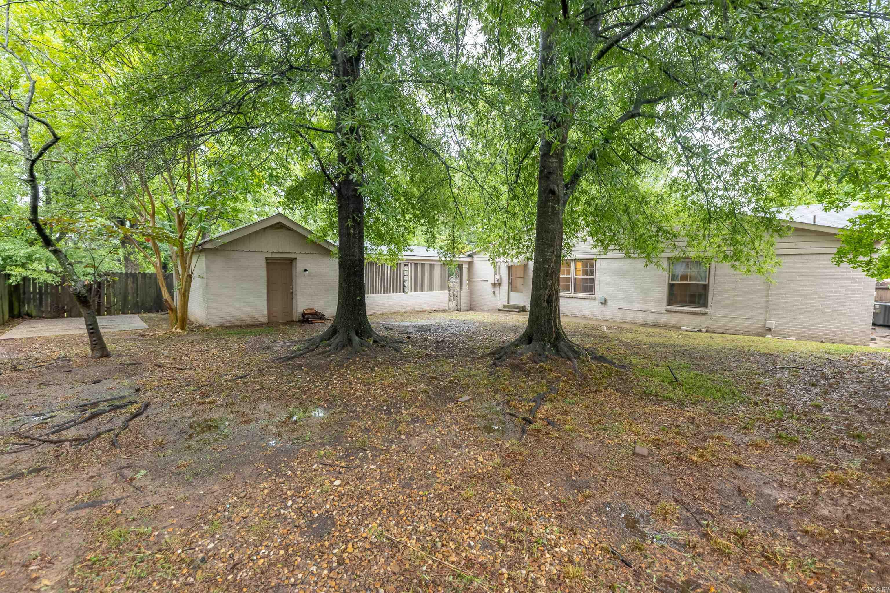 2410 Fair Park Boulevard Property Photo 29