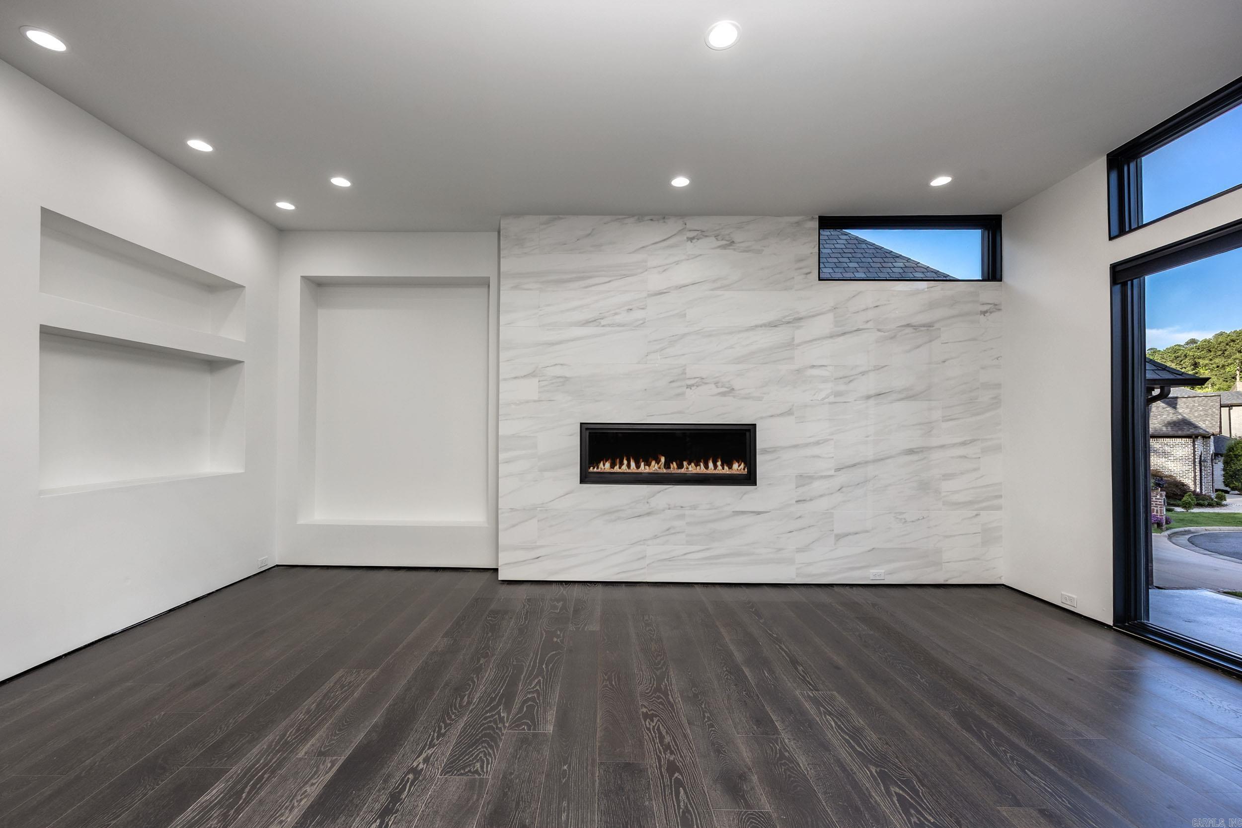 31 La Scala Court Property Photo 8