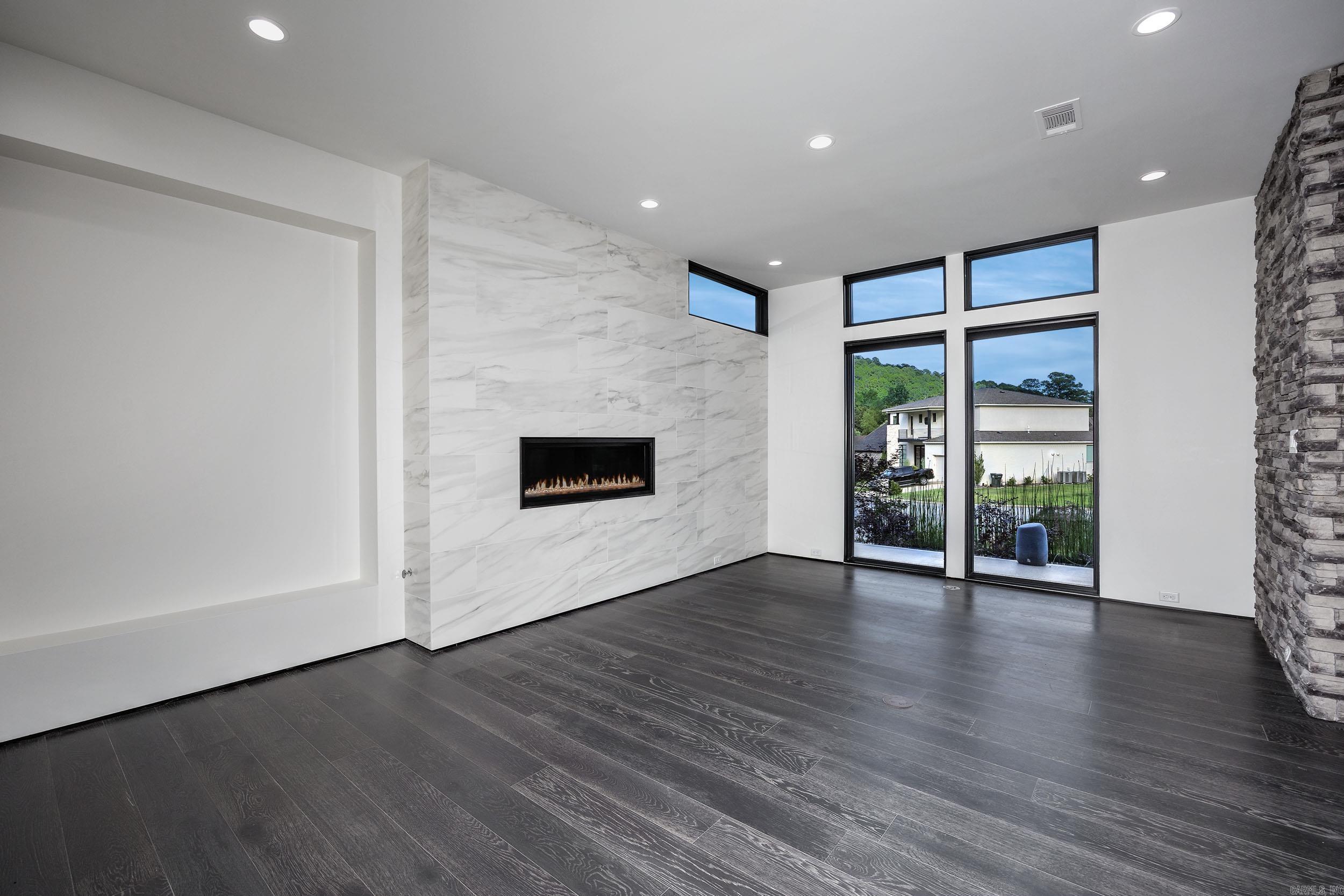 31 La Scala Court Property Photo 17