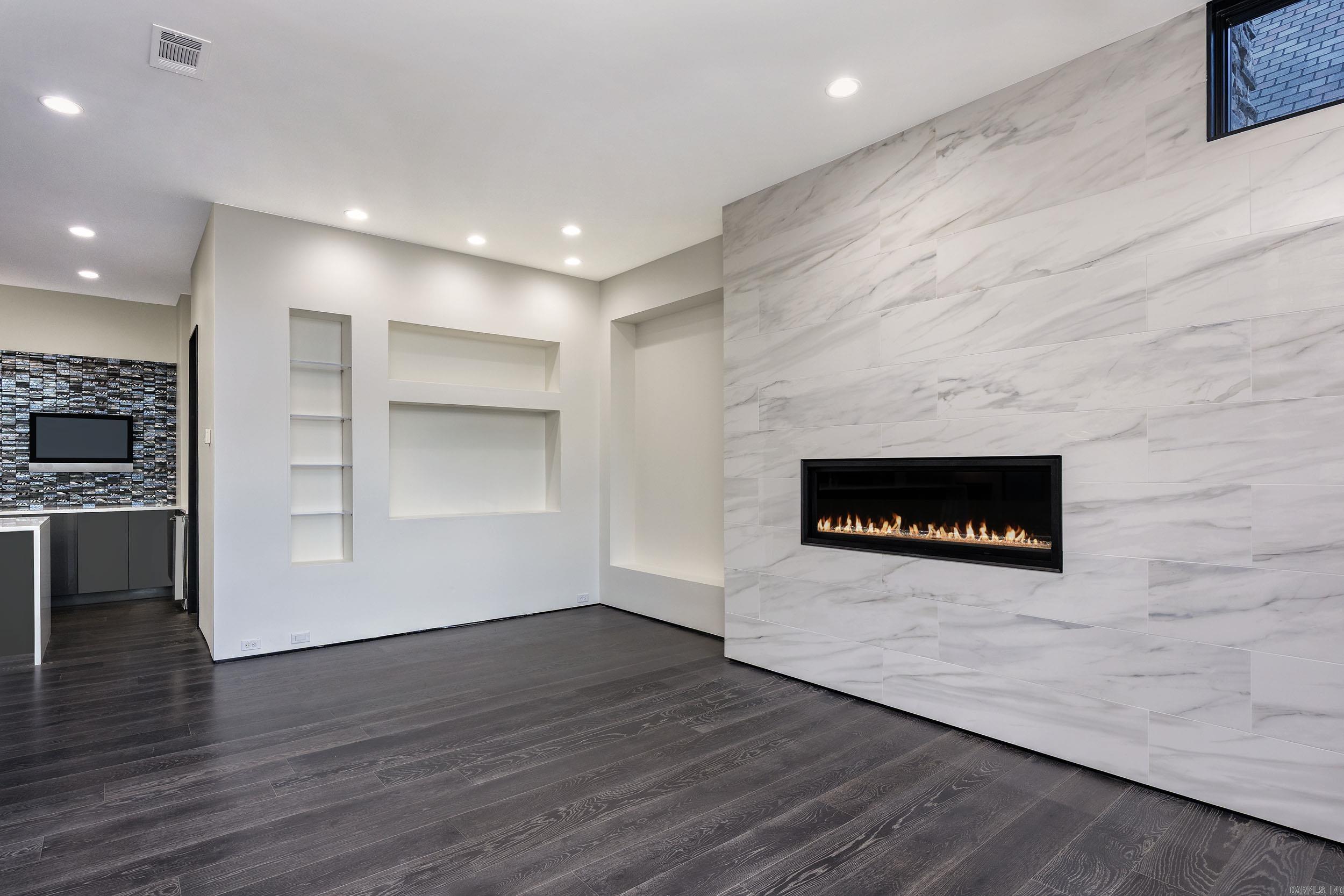31 La Scala Court Property Photo 18
