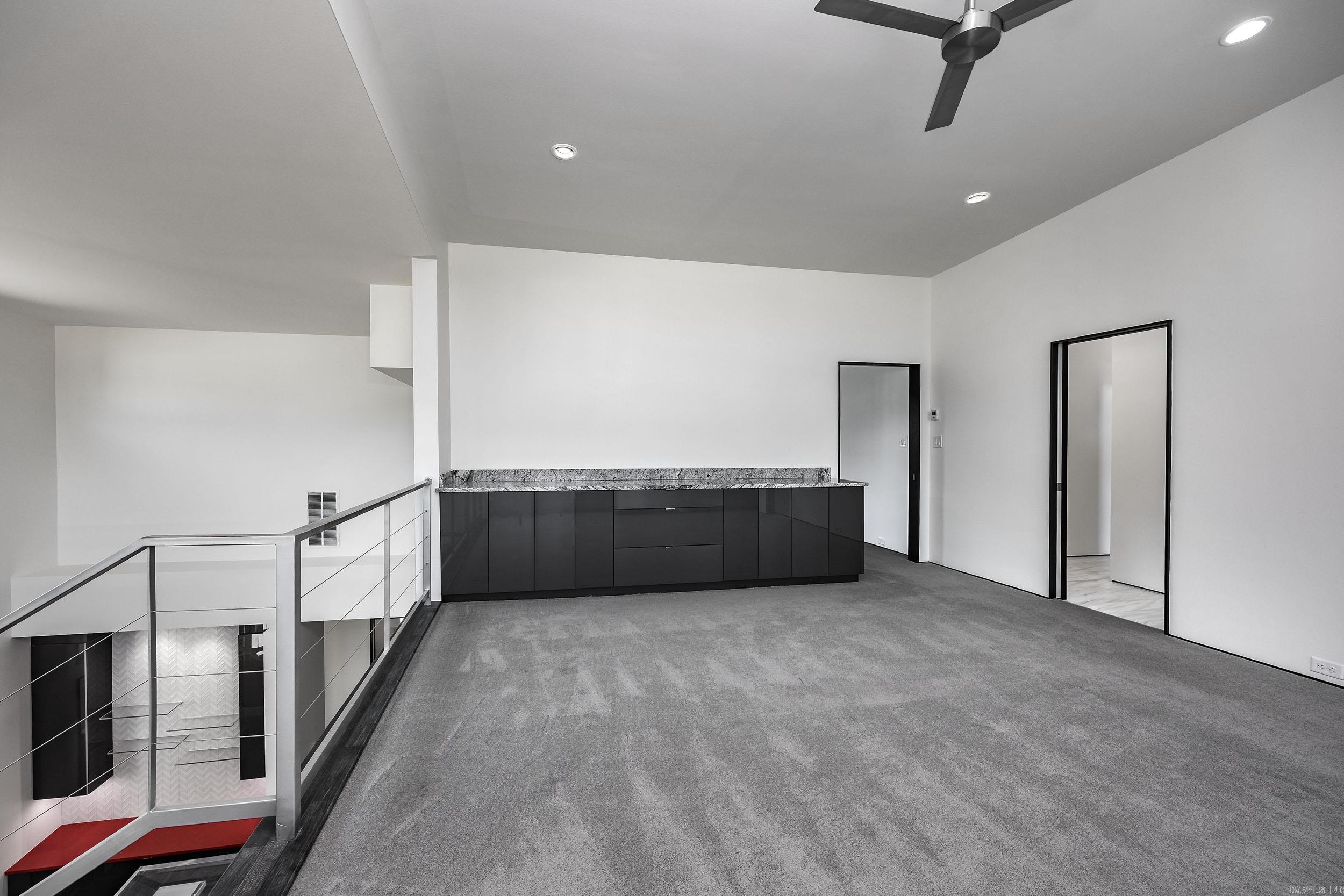 31 La Scala Court Property Photo 38