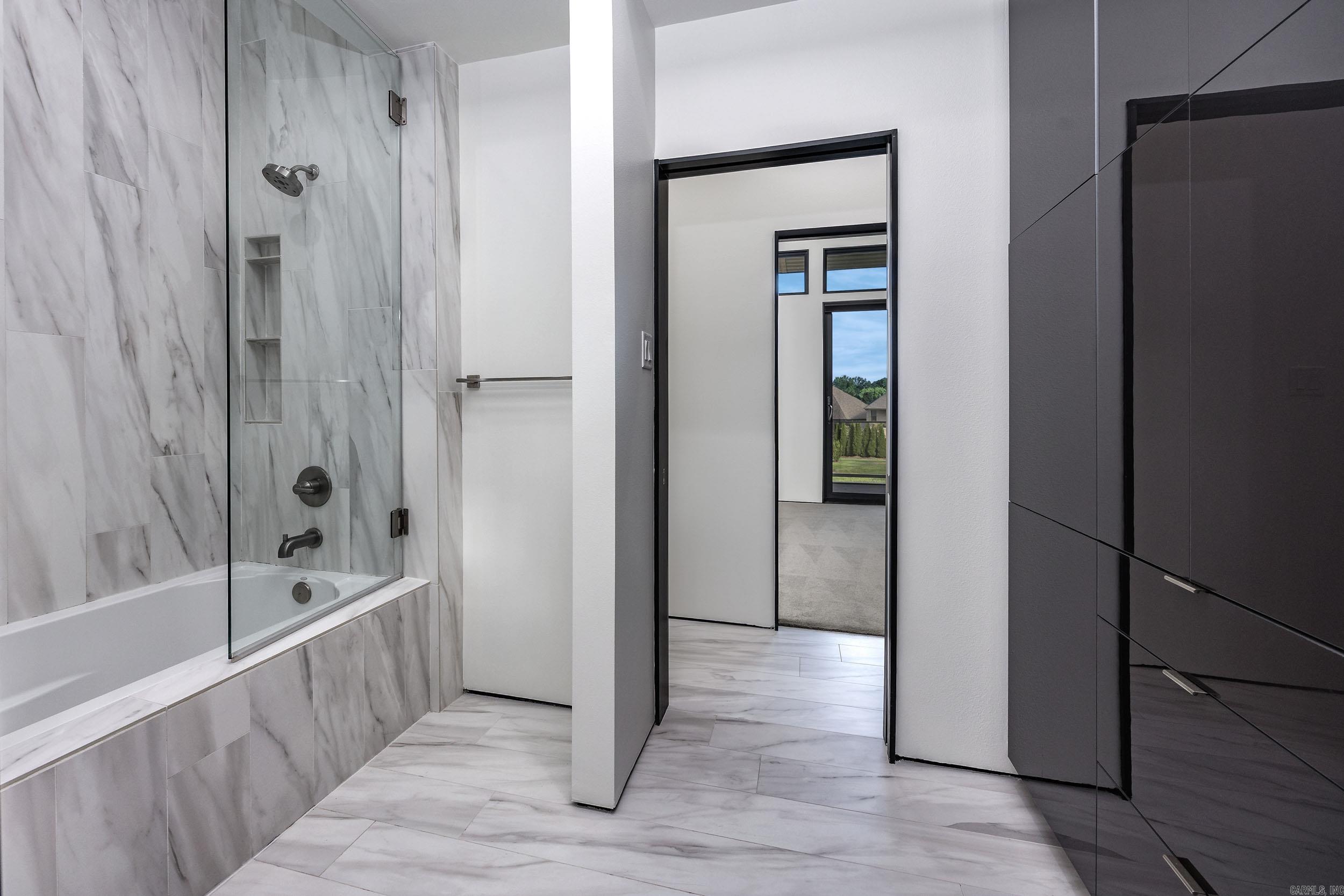 31 La Scala Court Property Photo 44