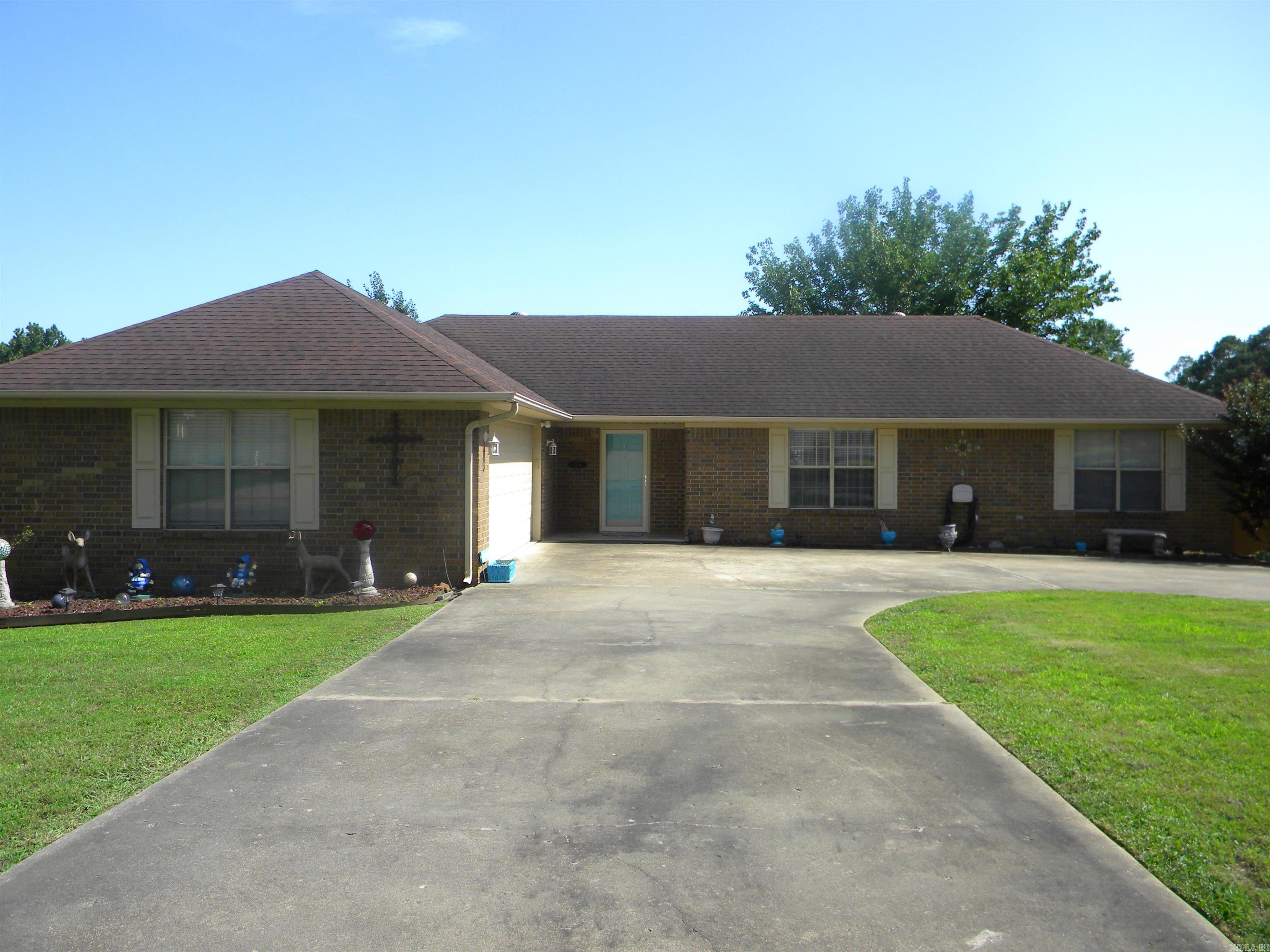 3206 Pin Oak Drive Property Photo 1