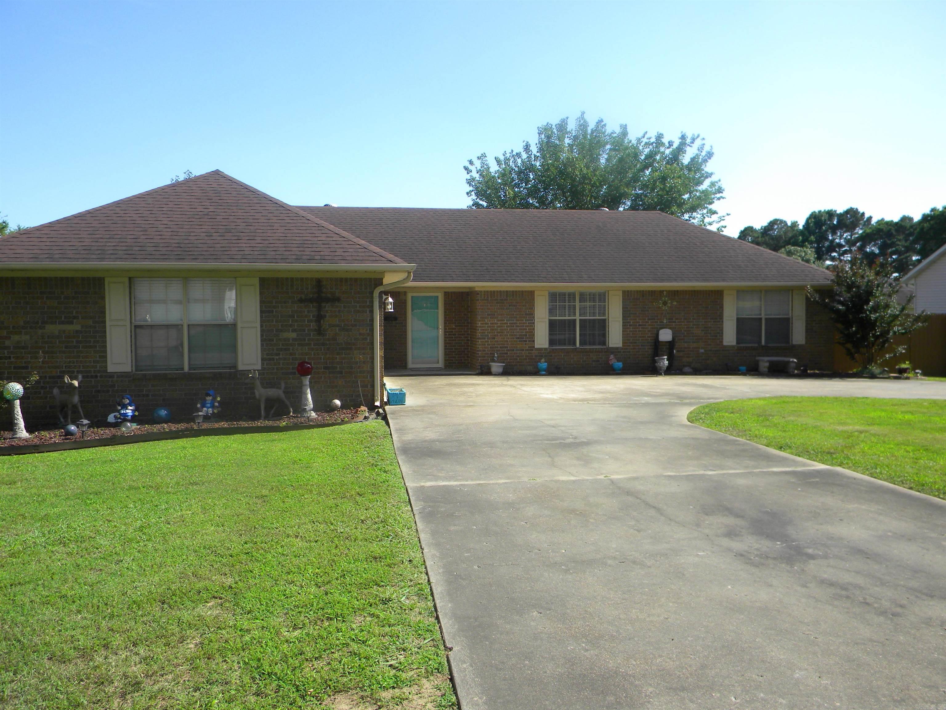 3206 Pin Oak Drive Property Photo 4