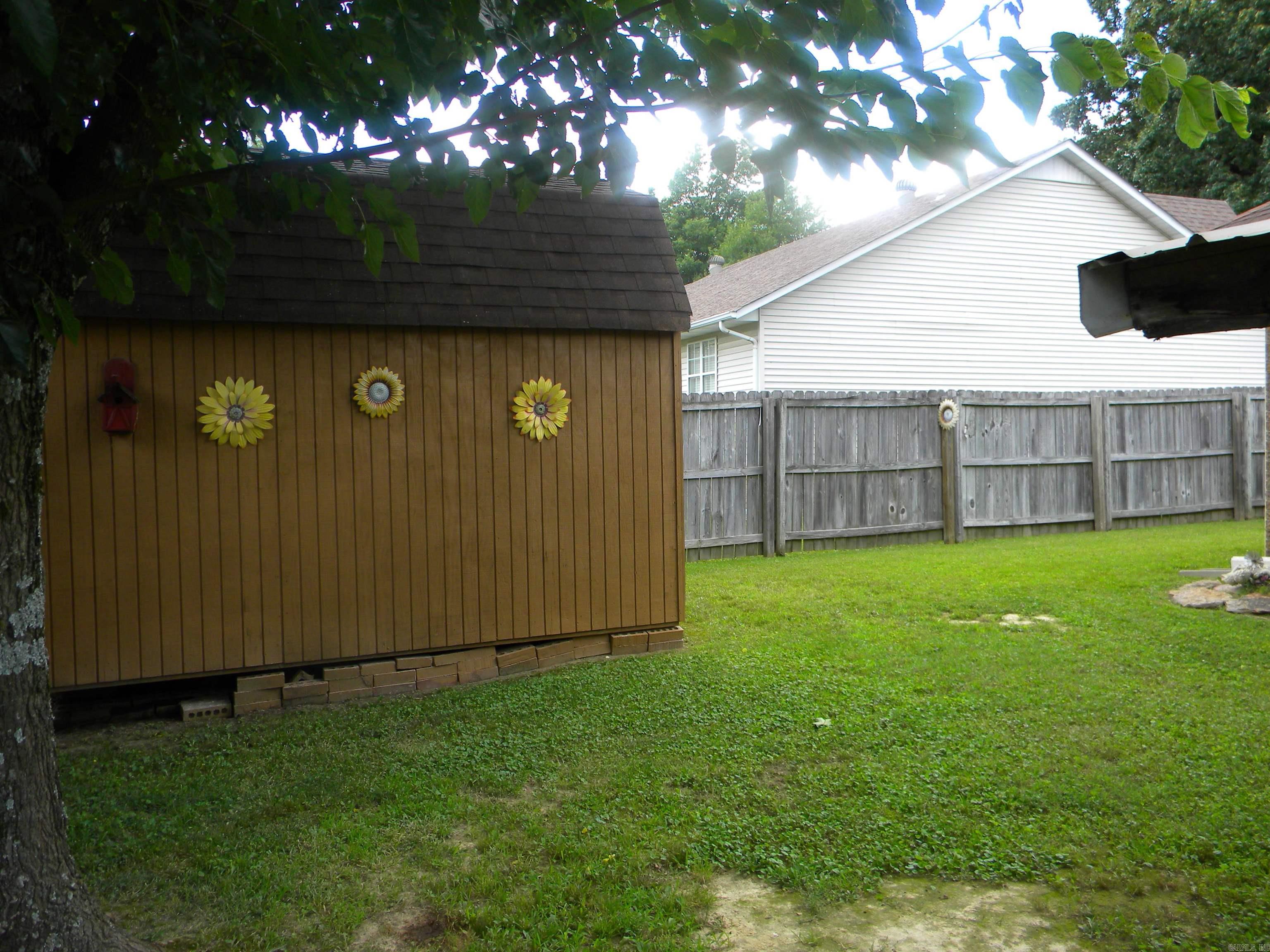 3206 Pin Oak Drive Property Photo 9