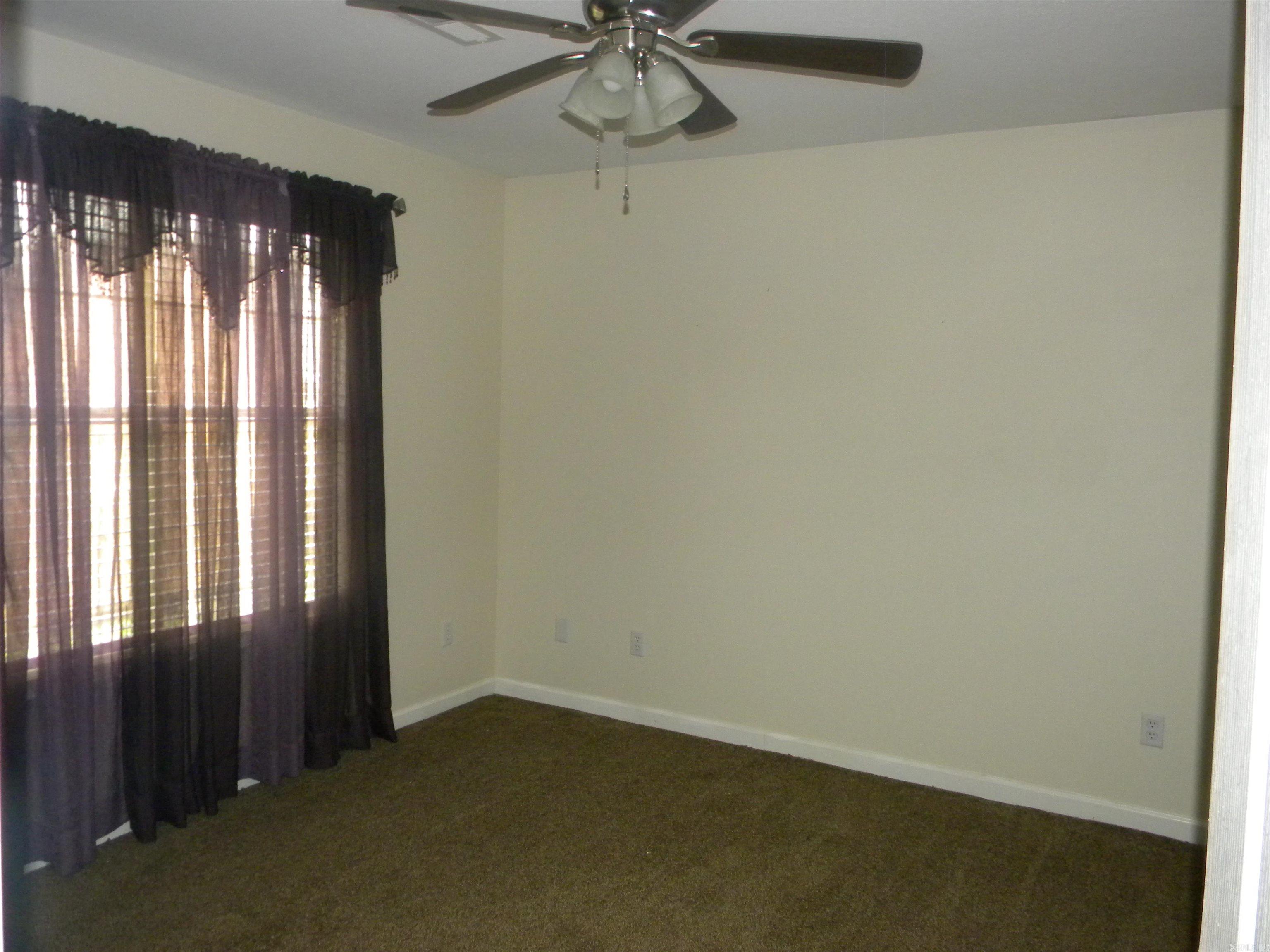 3206 Pin Oak Drive Property Photo 12