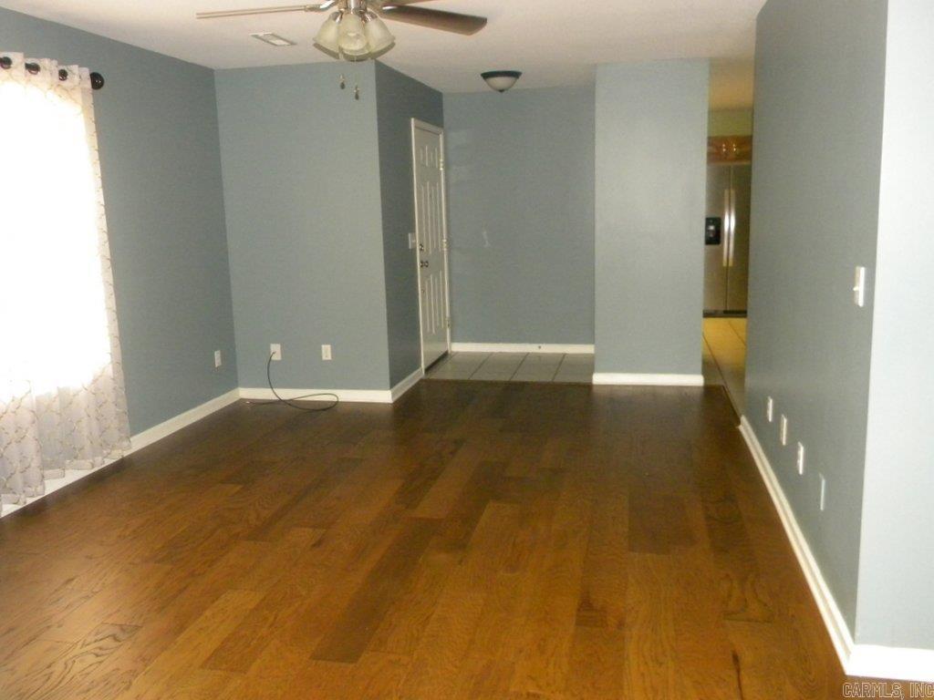 3206 Pin Oak Drive Property Photo 14