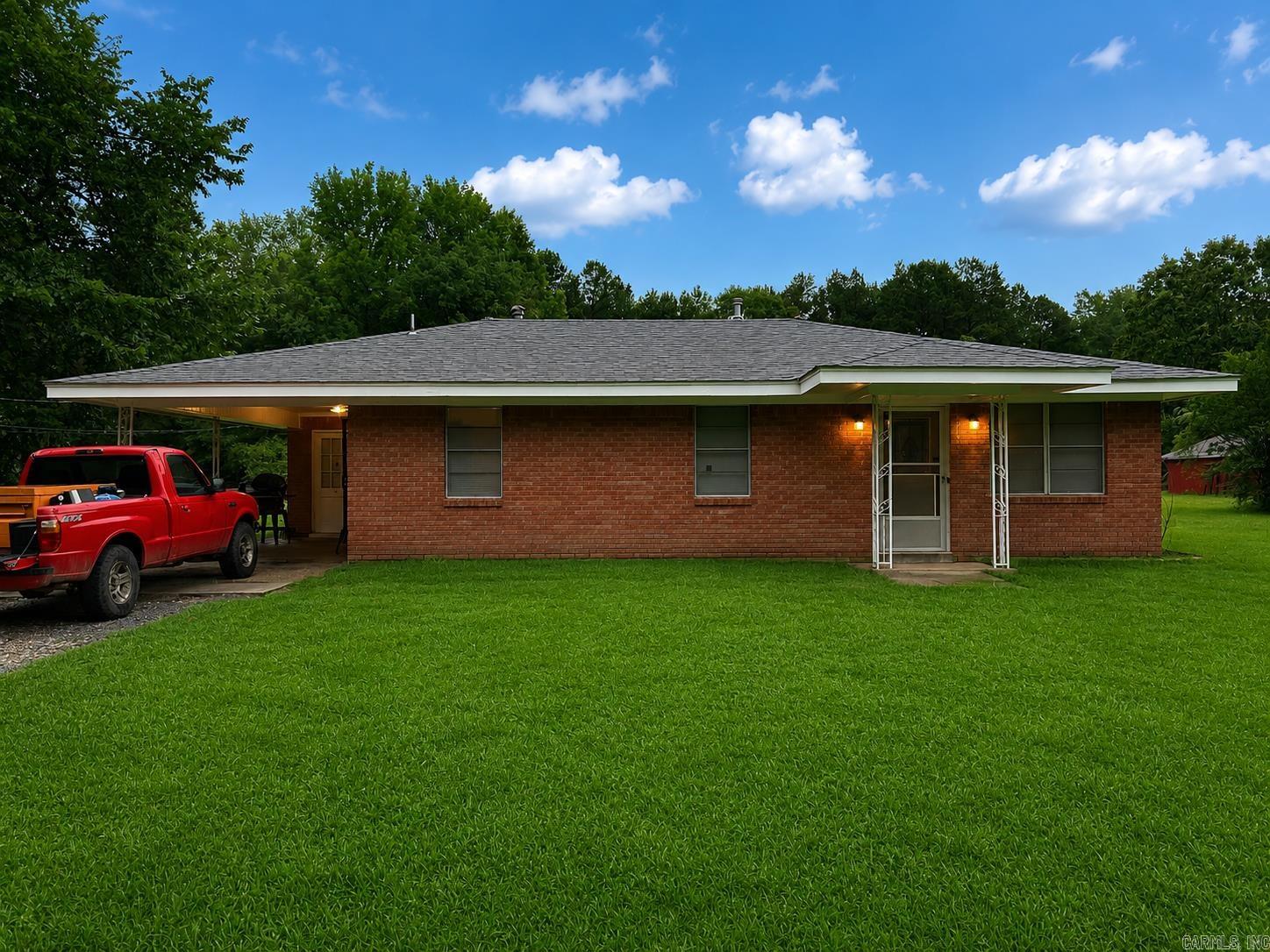 7103 W Jeffcoat Road Property Photo 1