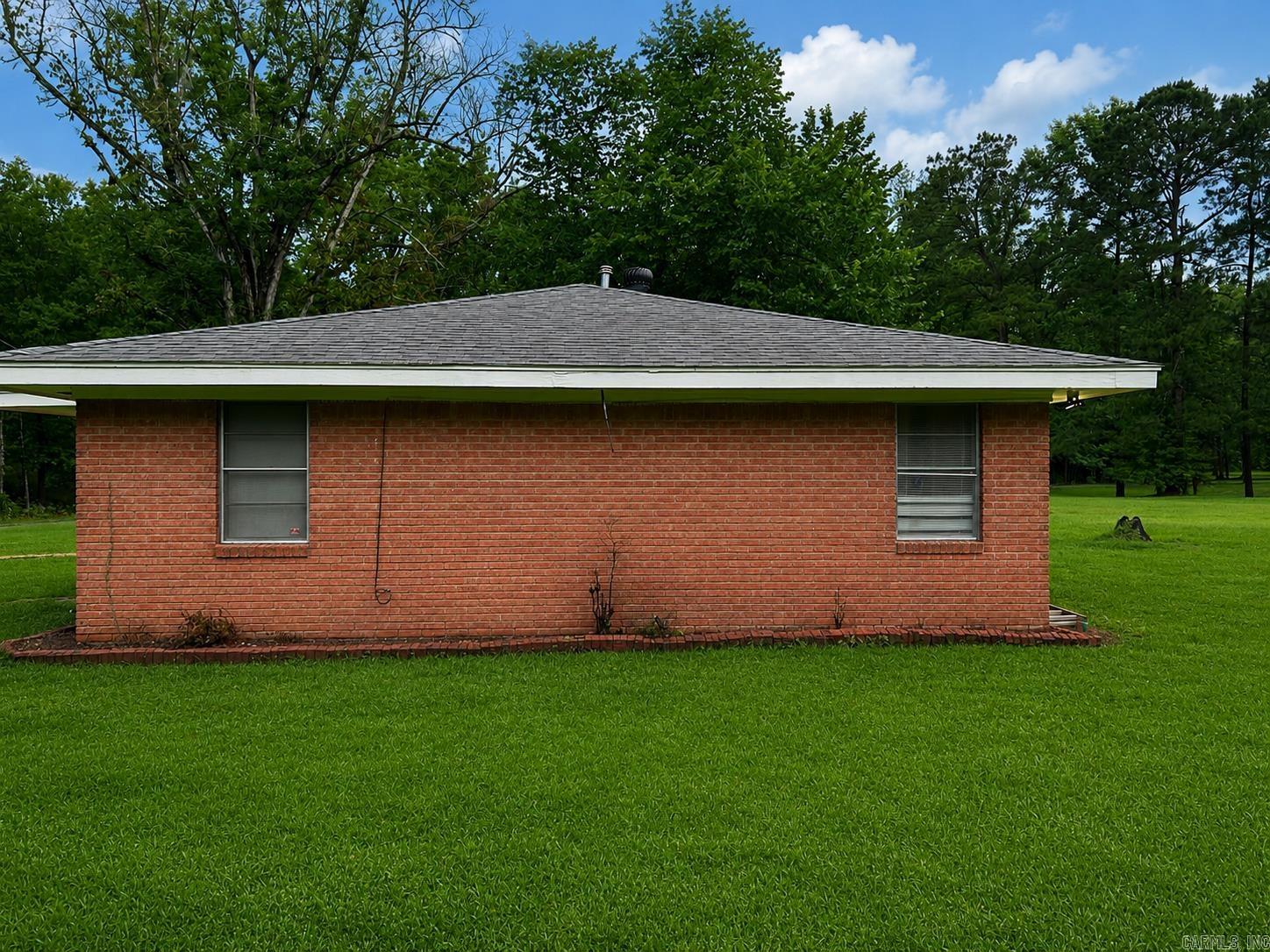 7103 W Jeffcoat Road Property Photo 4