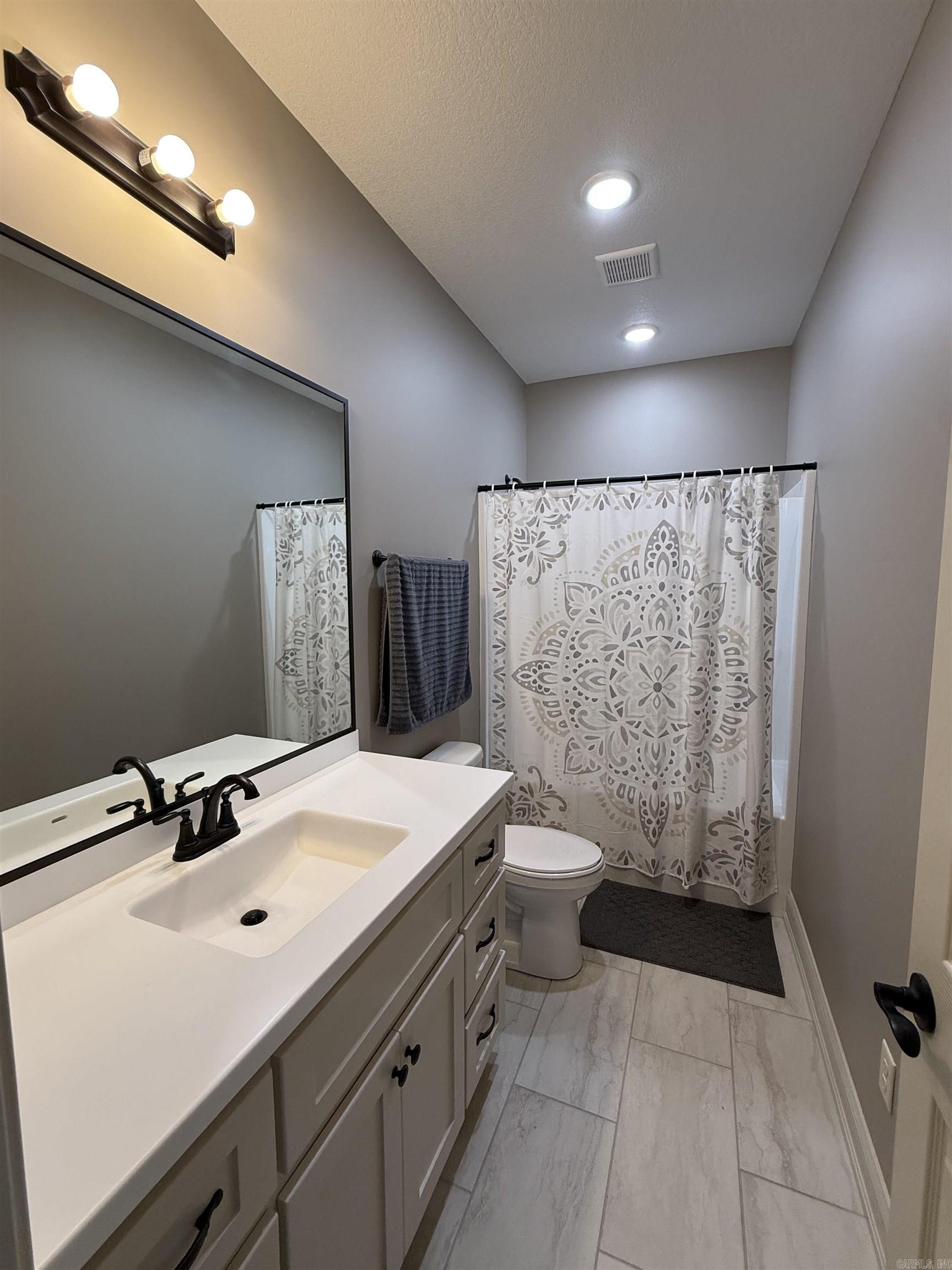 807a Byron Lane Property Photo 14