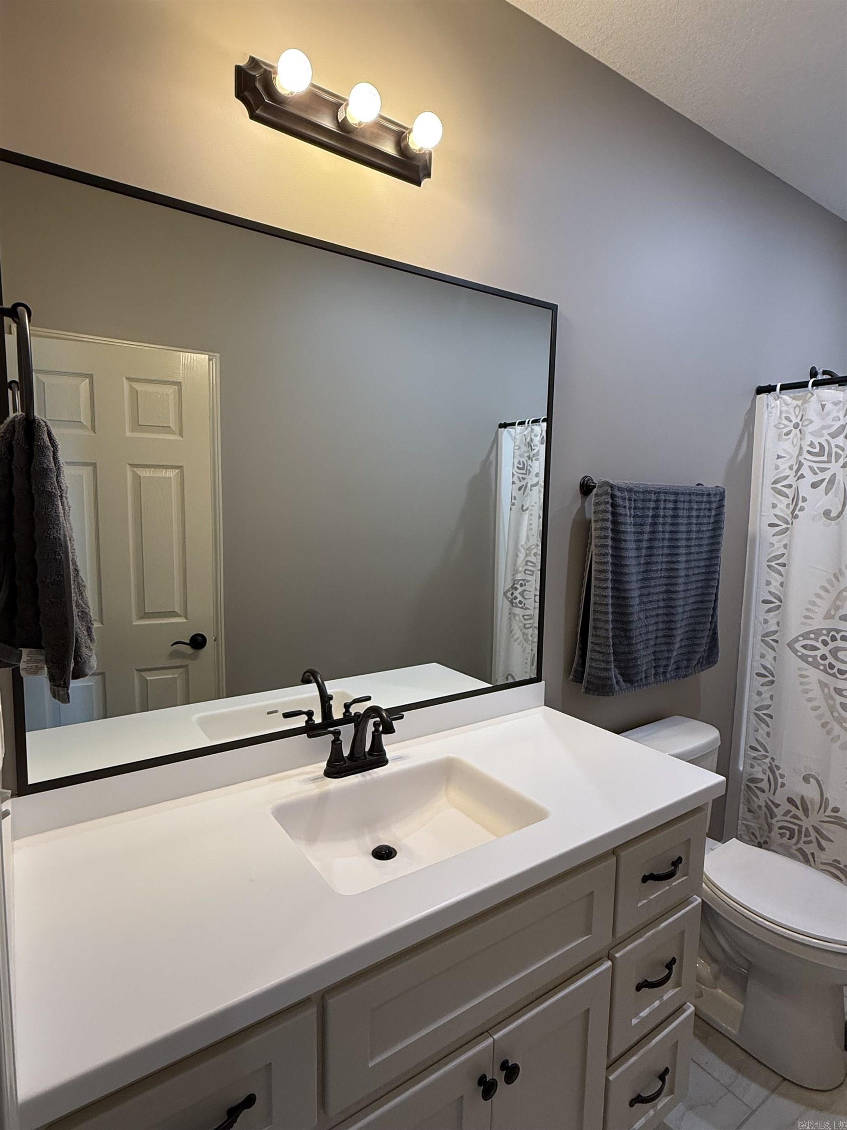 807a Byron Lane Property Photo 15