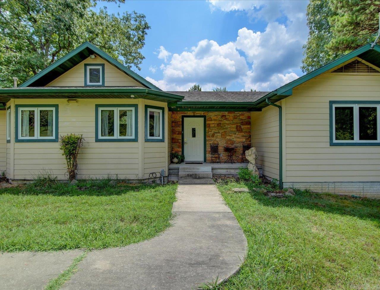 370 Star Lane Property Photo 4