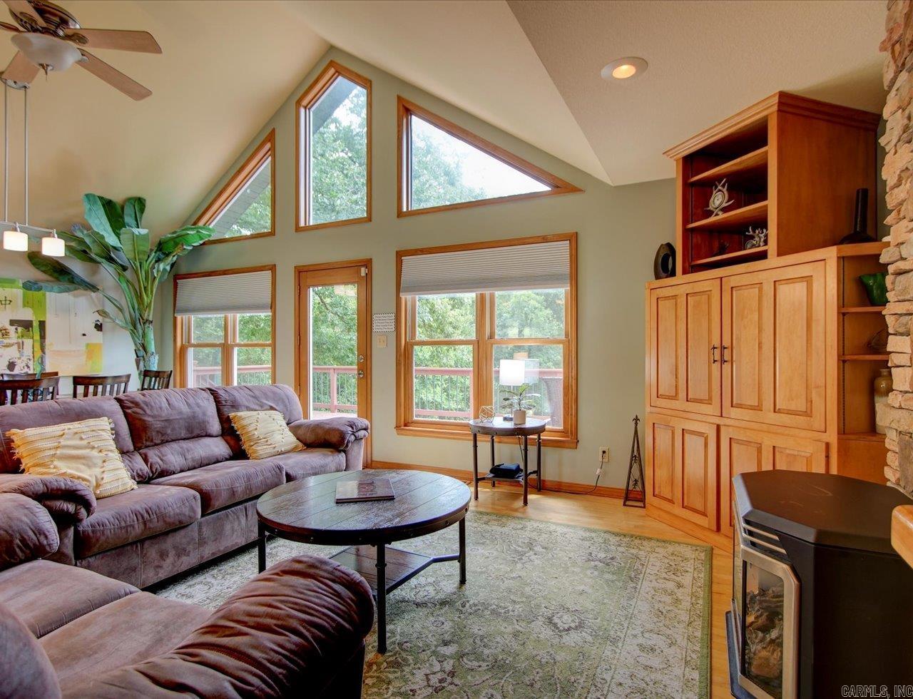 370 Star Lane Property Photo 10