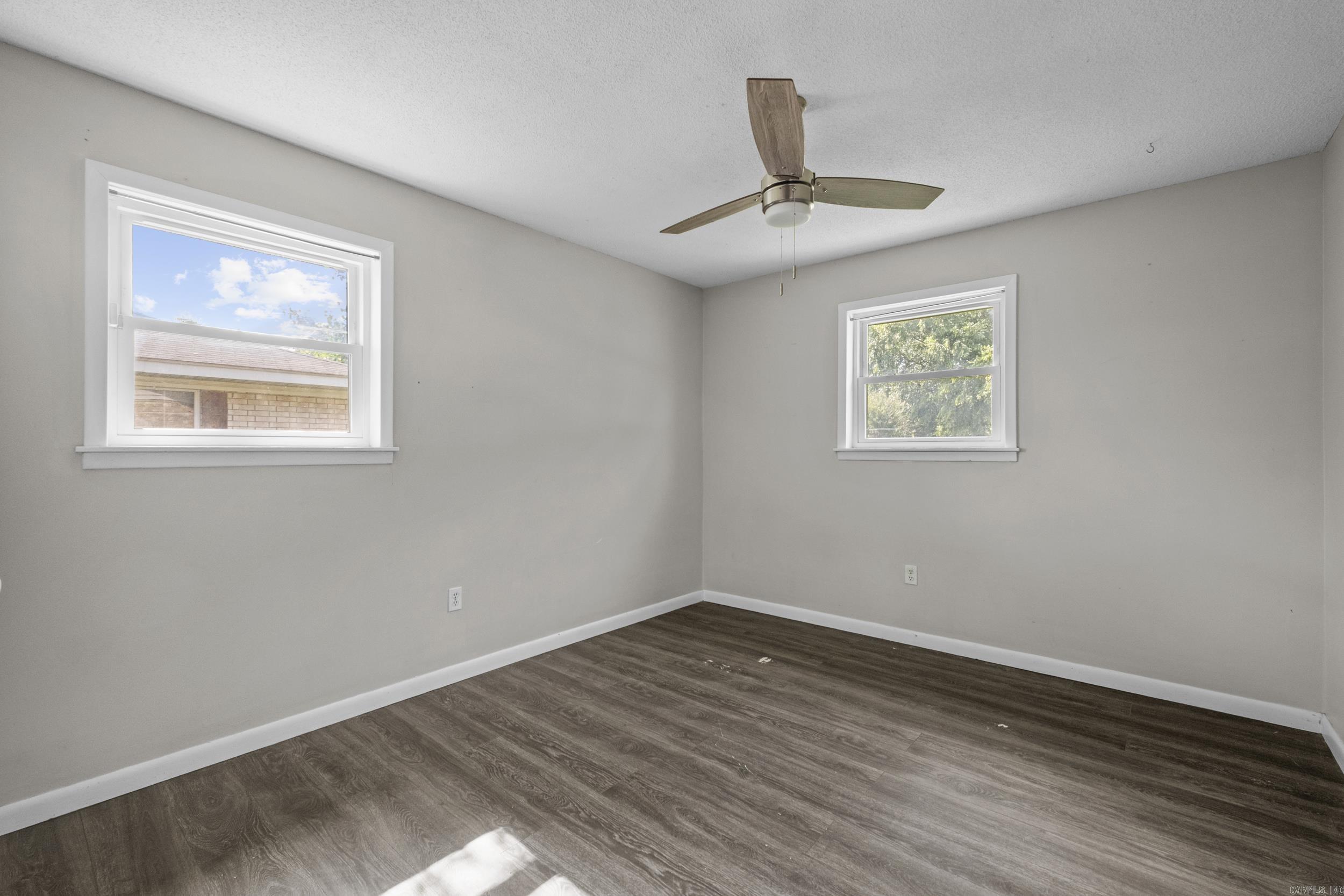 76 Mohawk Property Photo 26