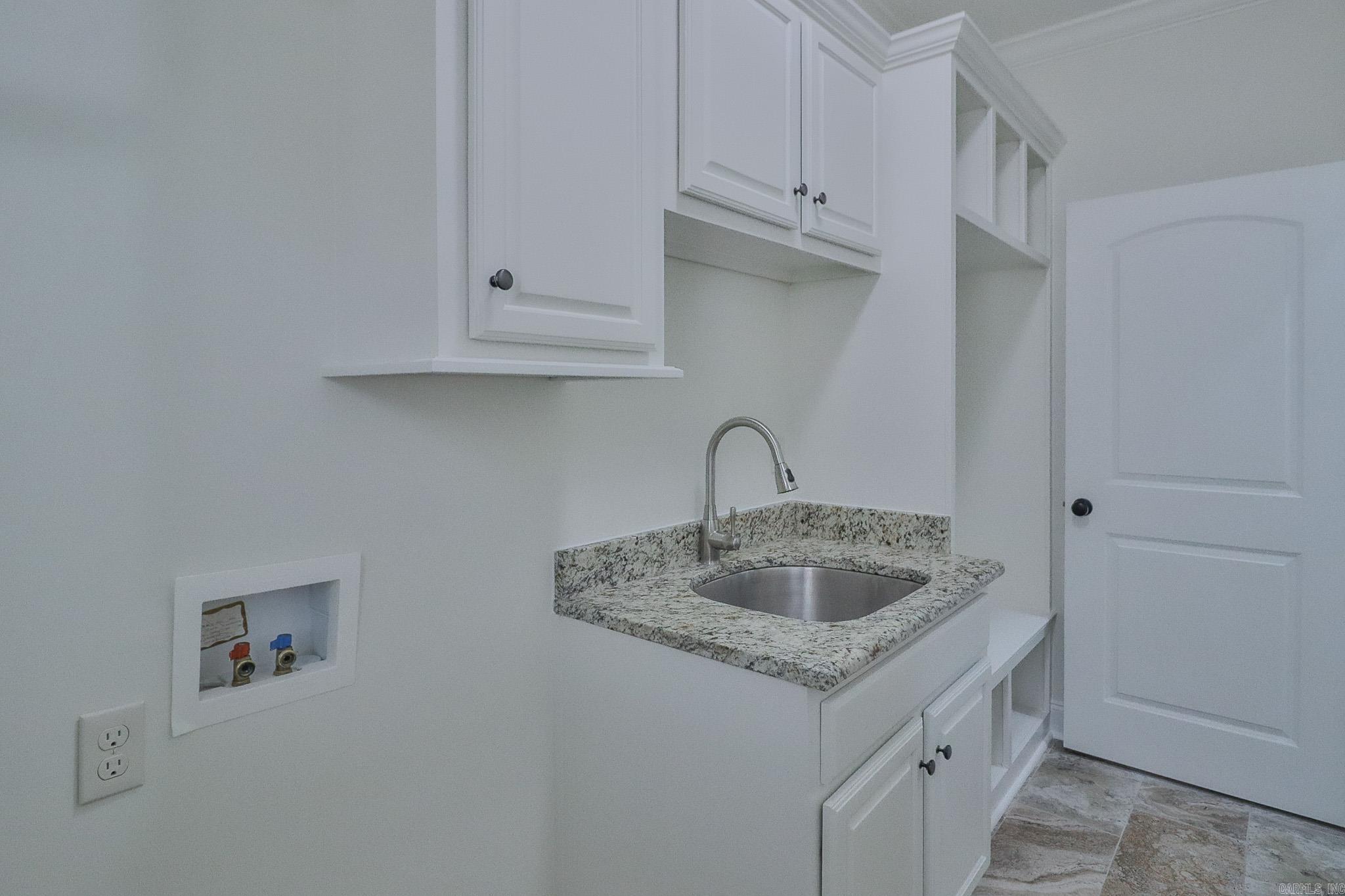 4281 Annadale Circle Property Photo 18
