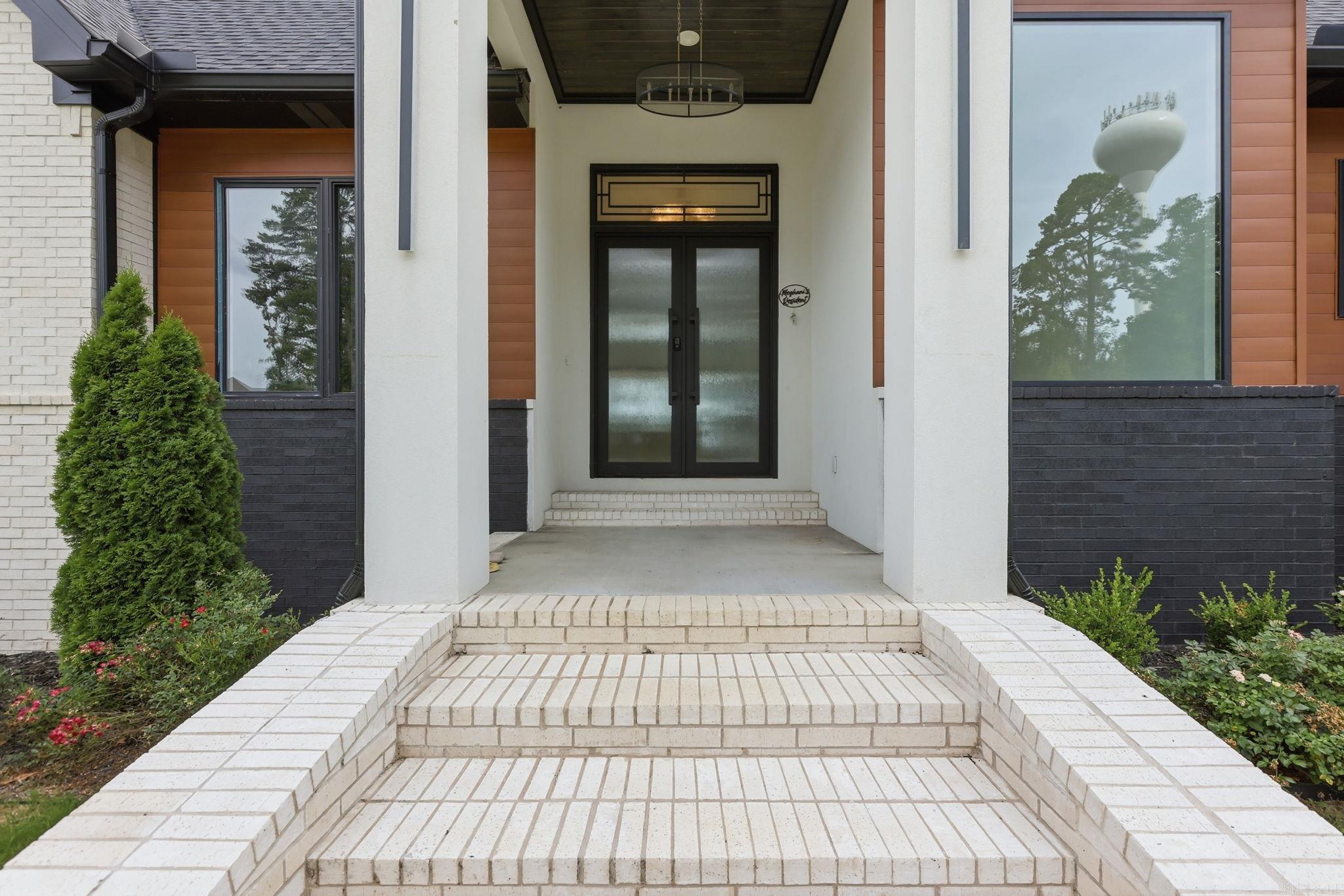 101 Falstone Drive Property Photo 6