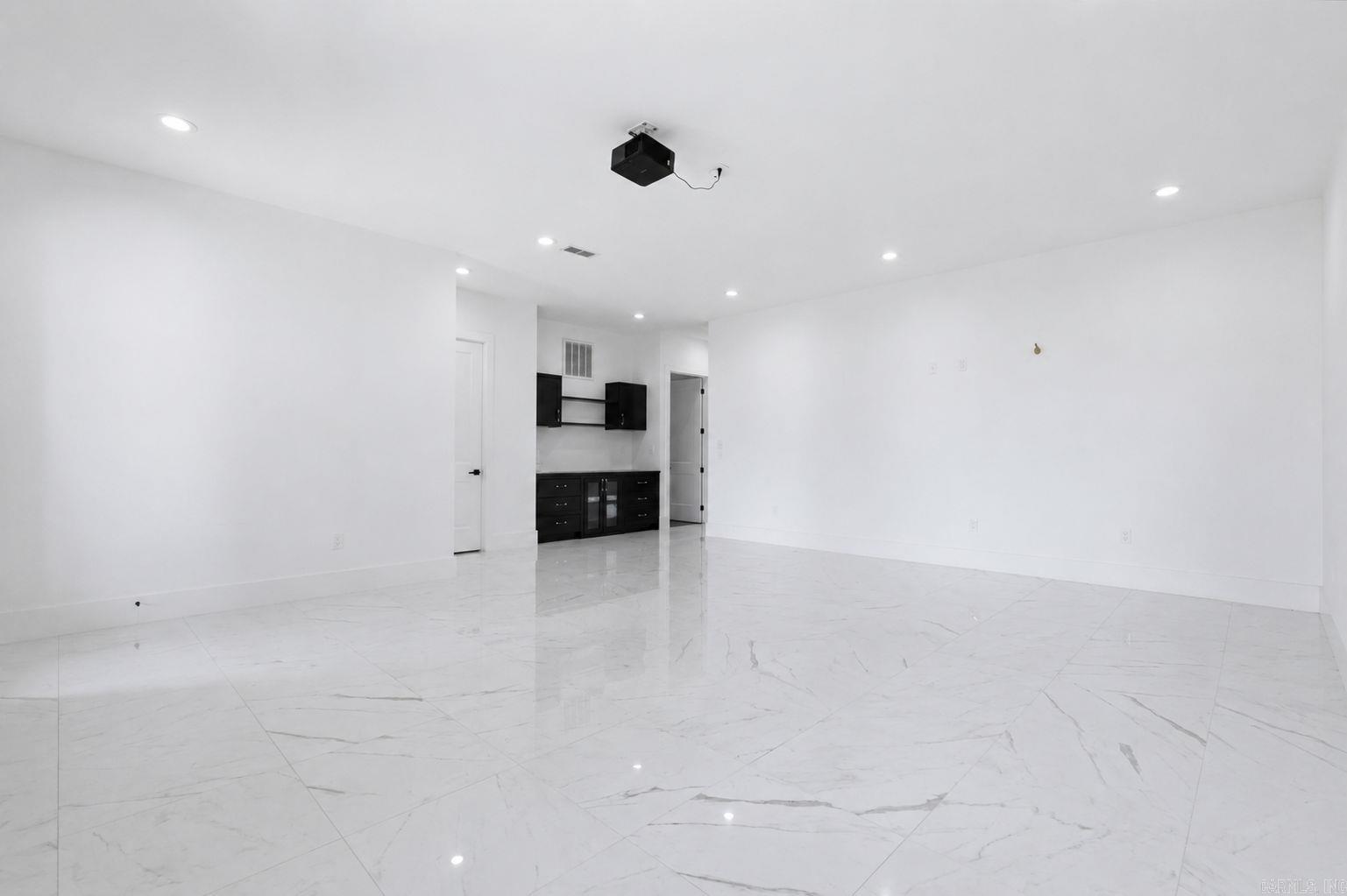 101 Falstone Drive Property Photo 28
