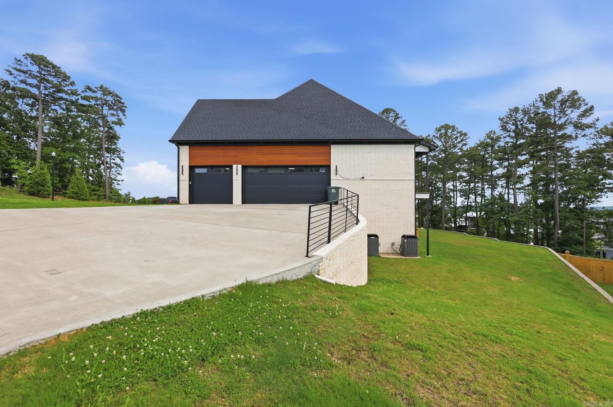 101 Falstone Drive Property Photo 47