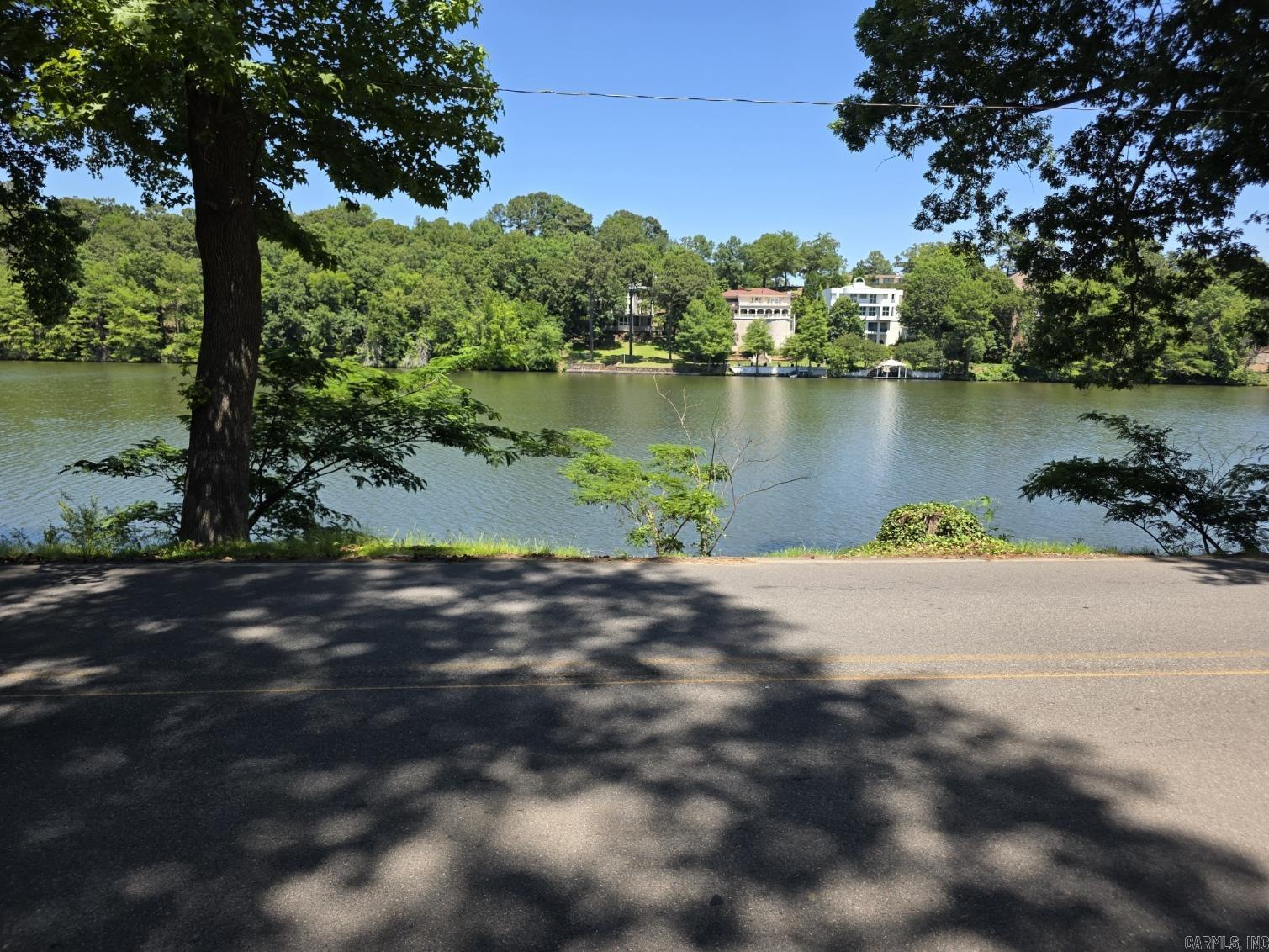 1920 Waterside Drive Property Photo 2
