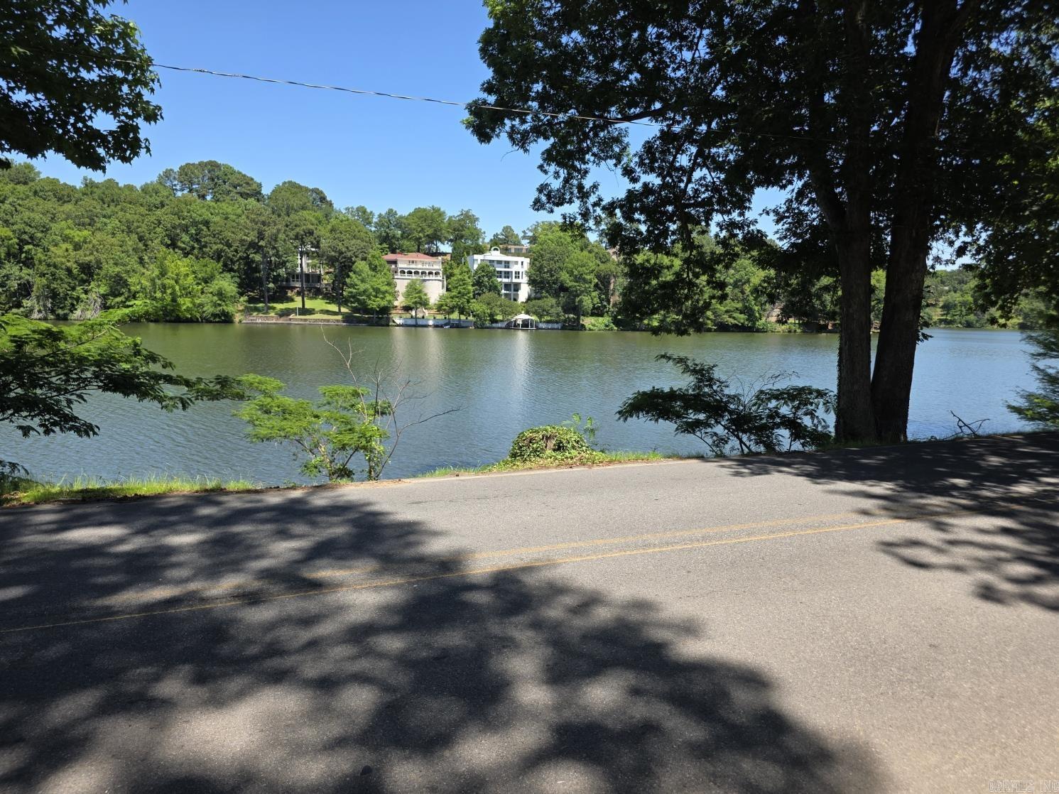 1920 Waterside Drive Property Photo 4