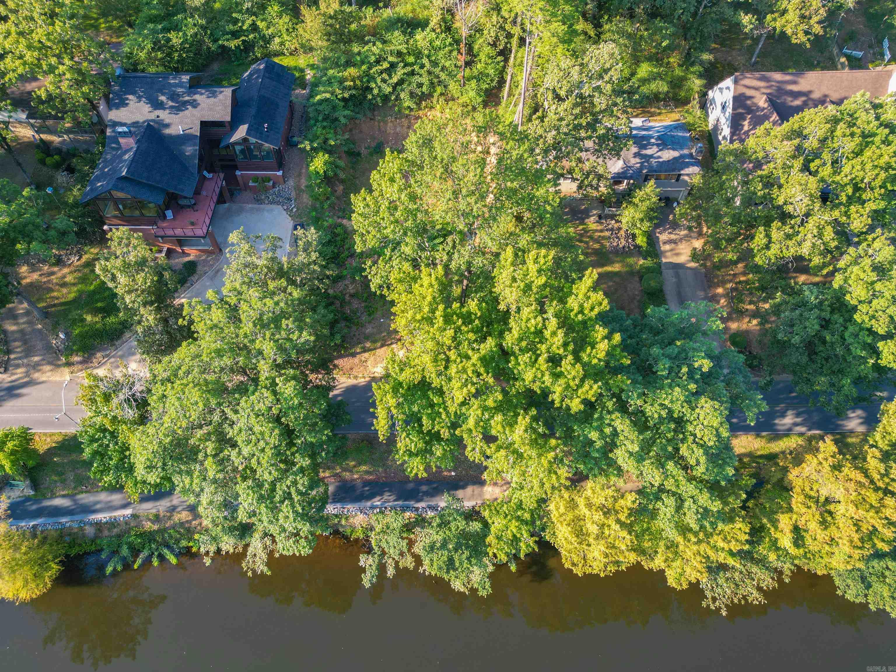 1920 Waterside Drive Property Photo 23