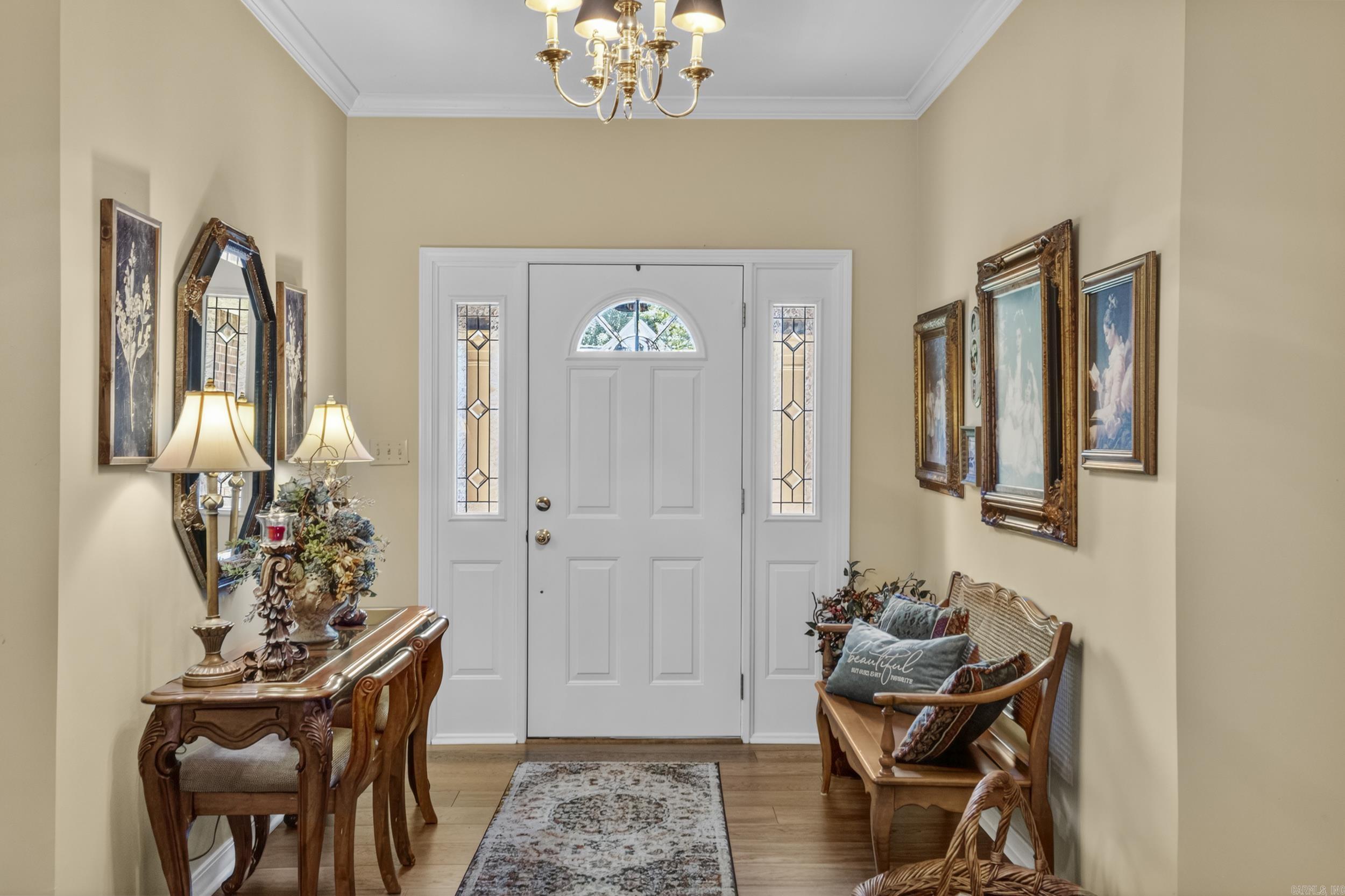 601 Live Oak Property Photo 4