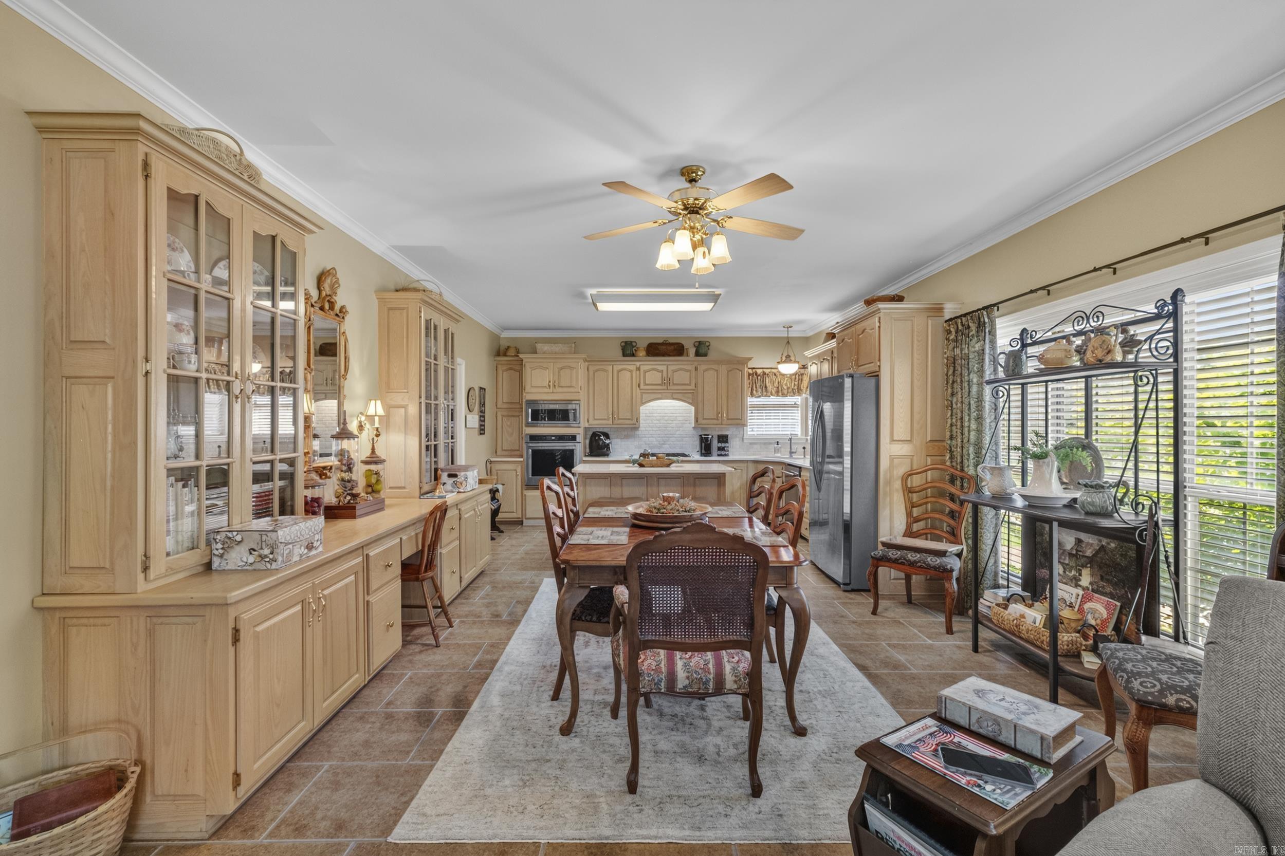 601 Live Oak Property Photo 15