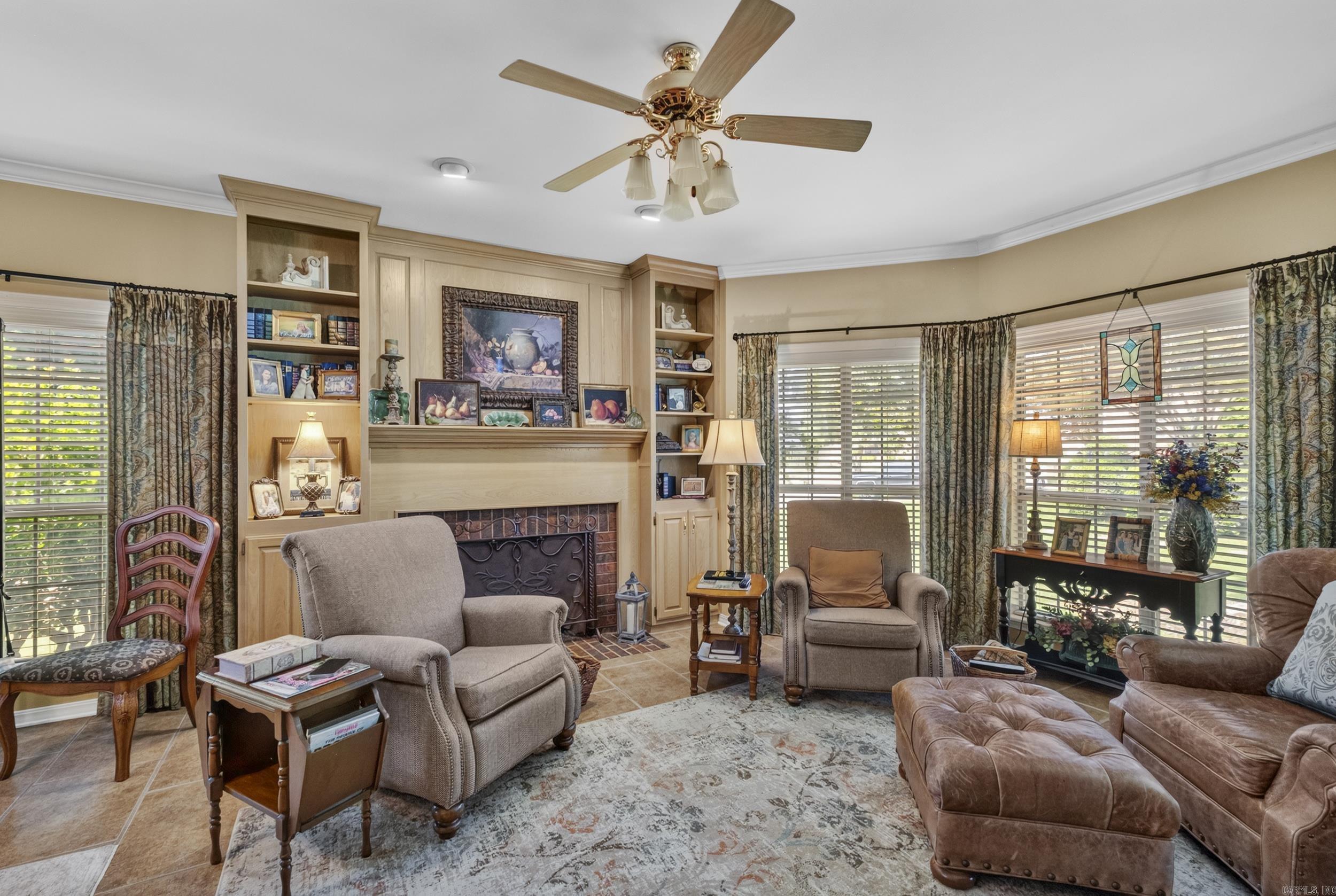 601 Live Oak Property Photo 17