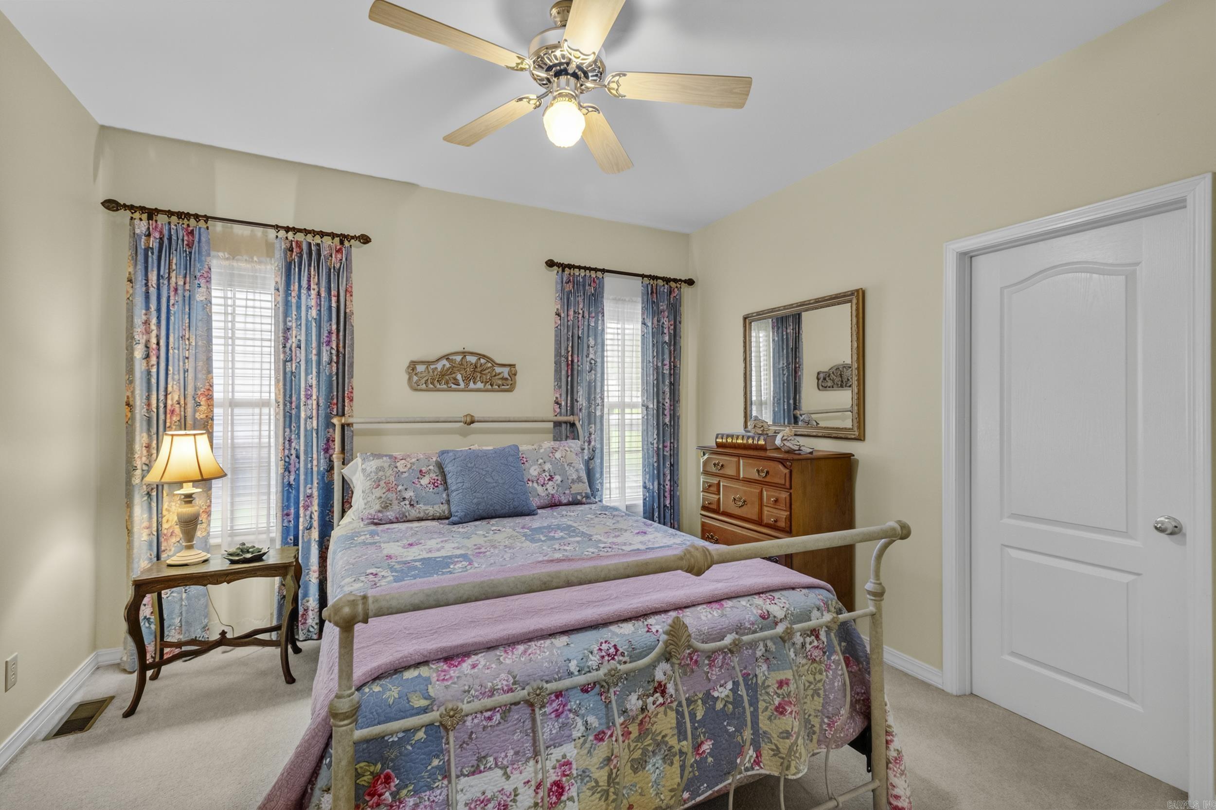 601 Live Oak Property Photo 27