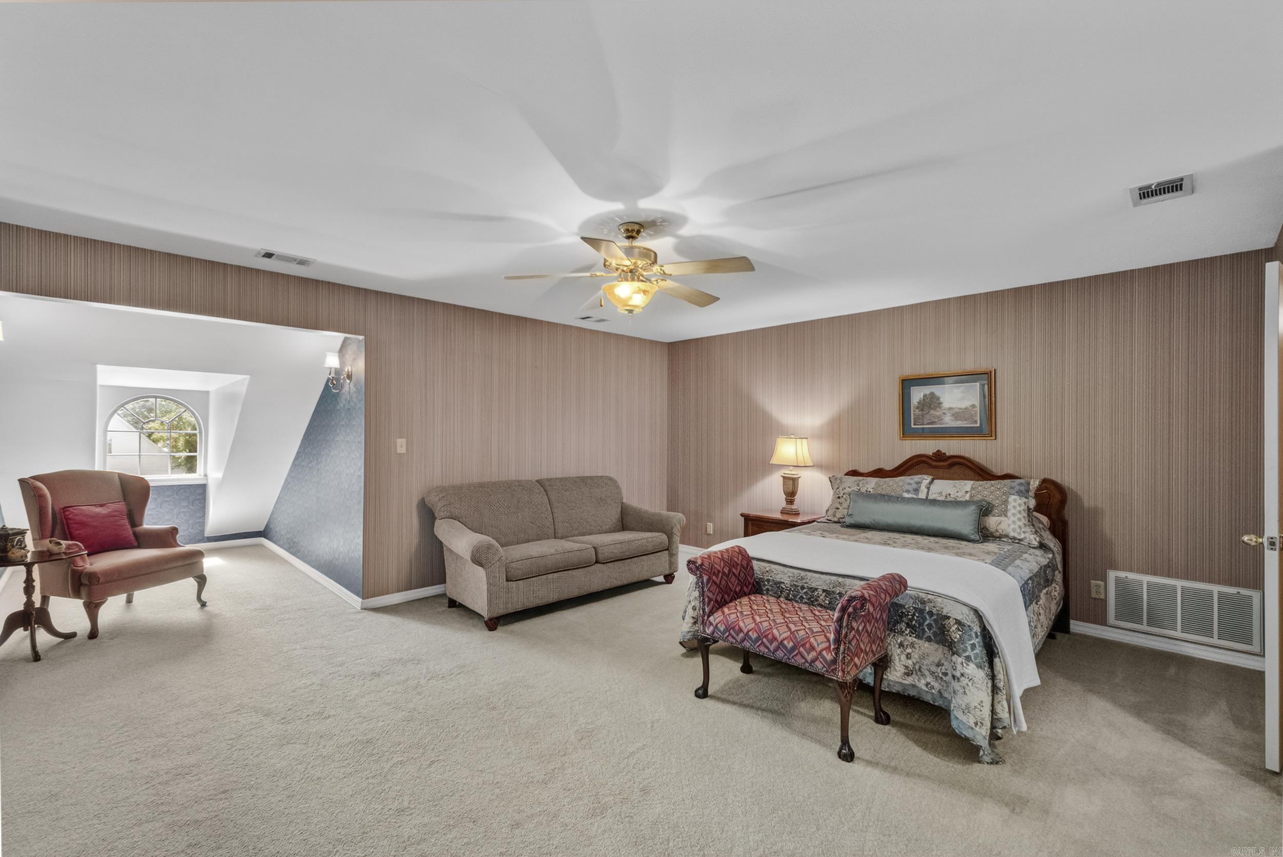 601 Live Oak Property Photo 34