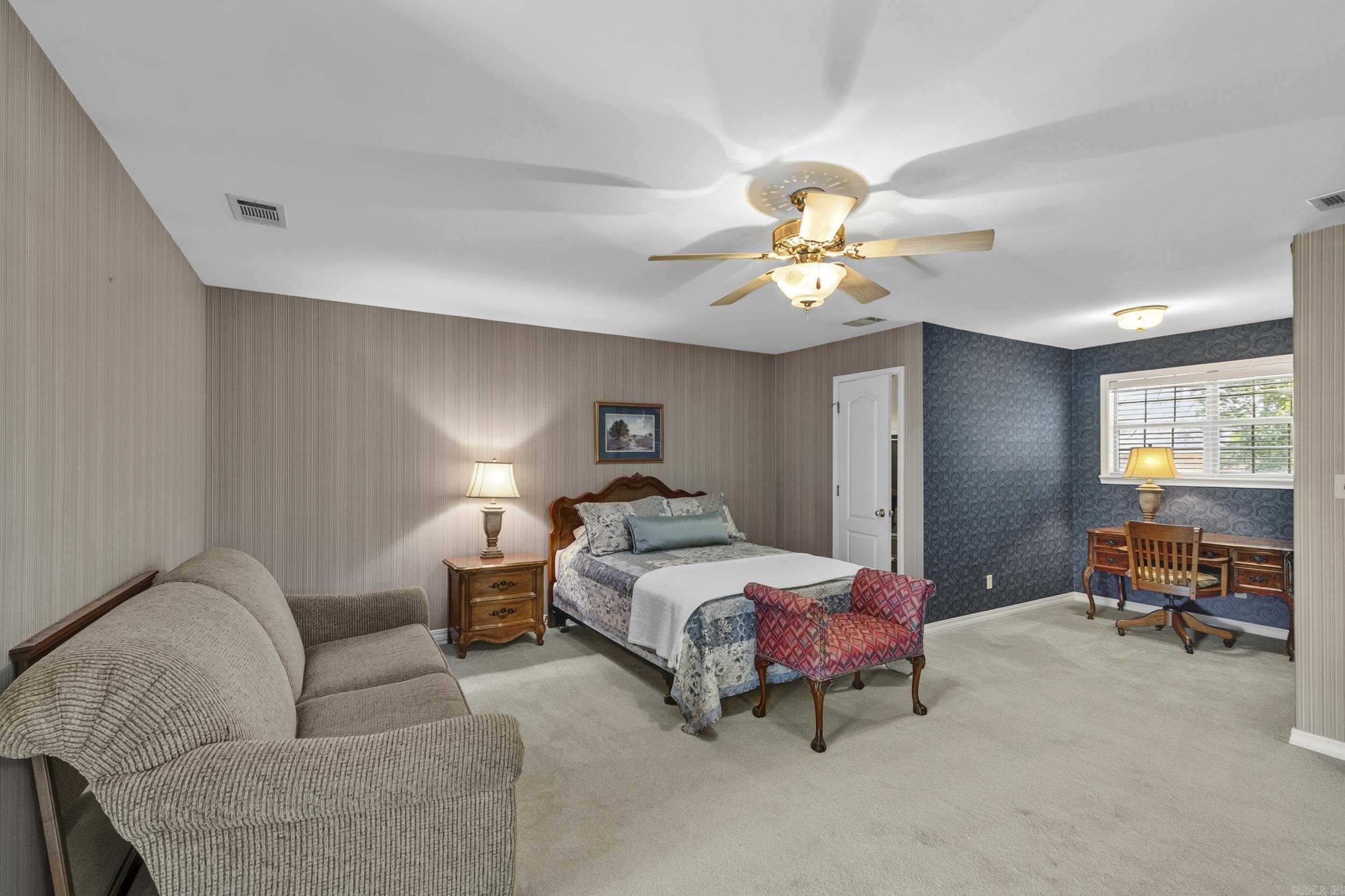 601 Live Oak Property Photo 35