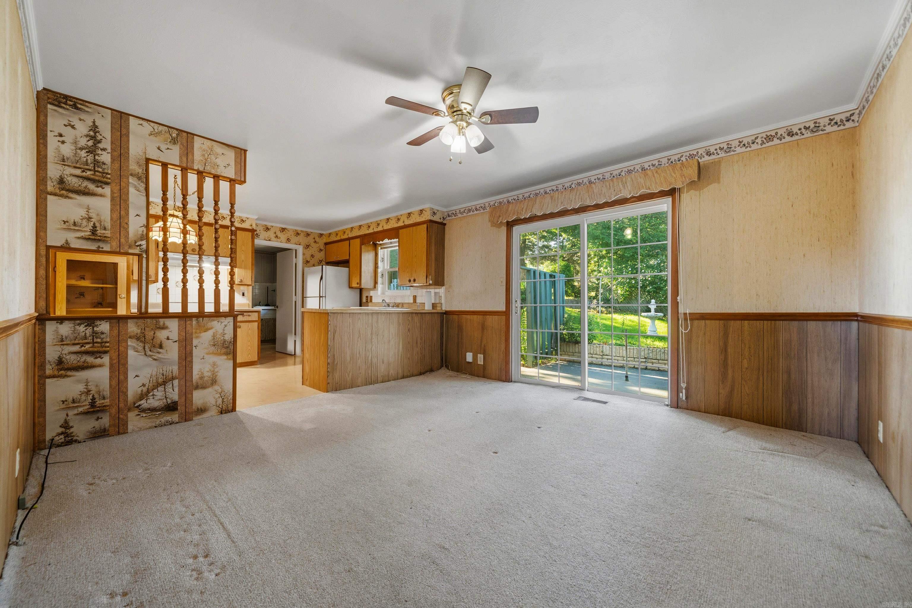 102 Dahlia St Property Photo 8
