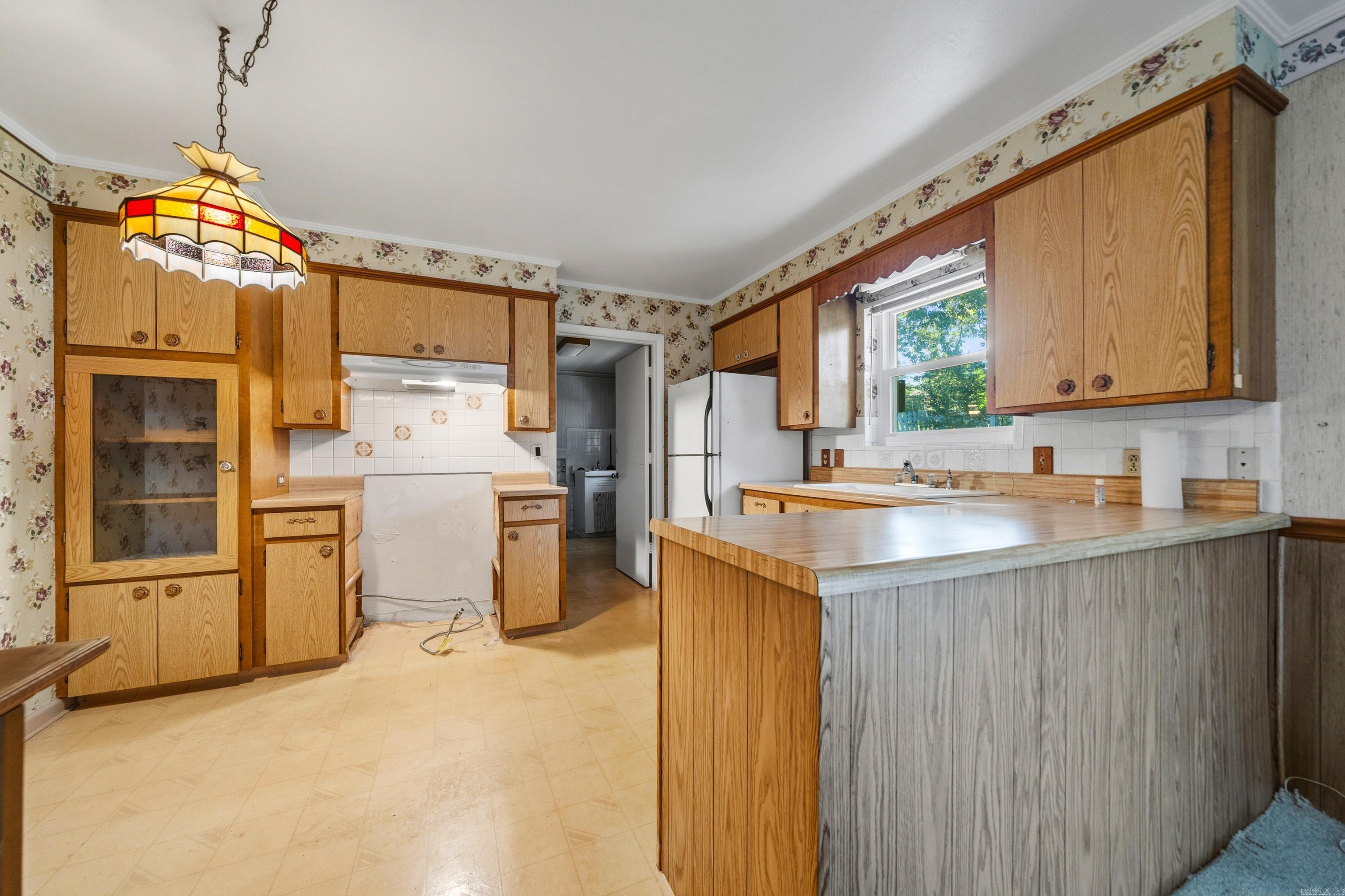 102 Dahlia St Property Photo 12